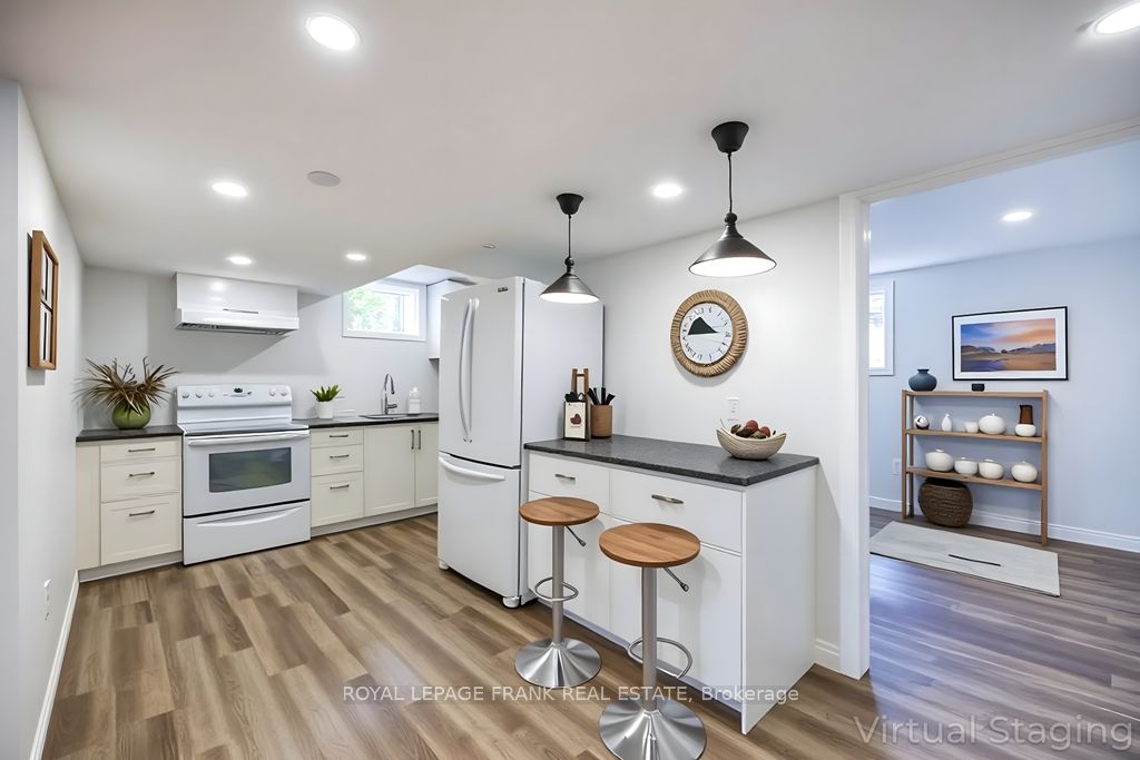 1695 Scugog Street Property Photo 31