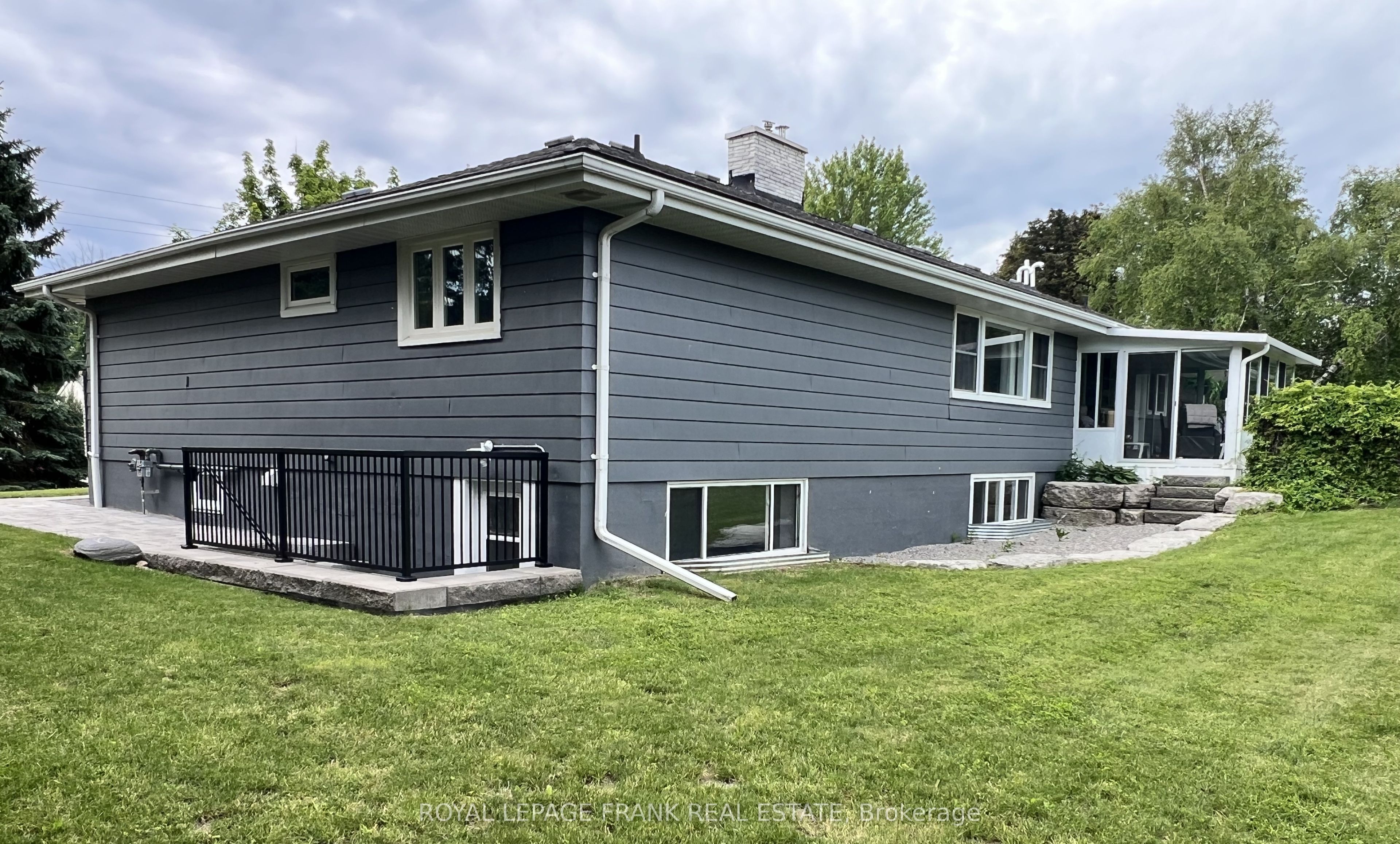 1695 Scugog Street Property Photo 39