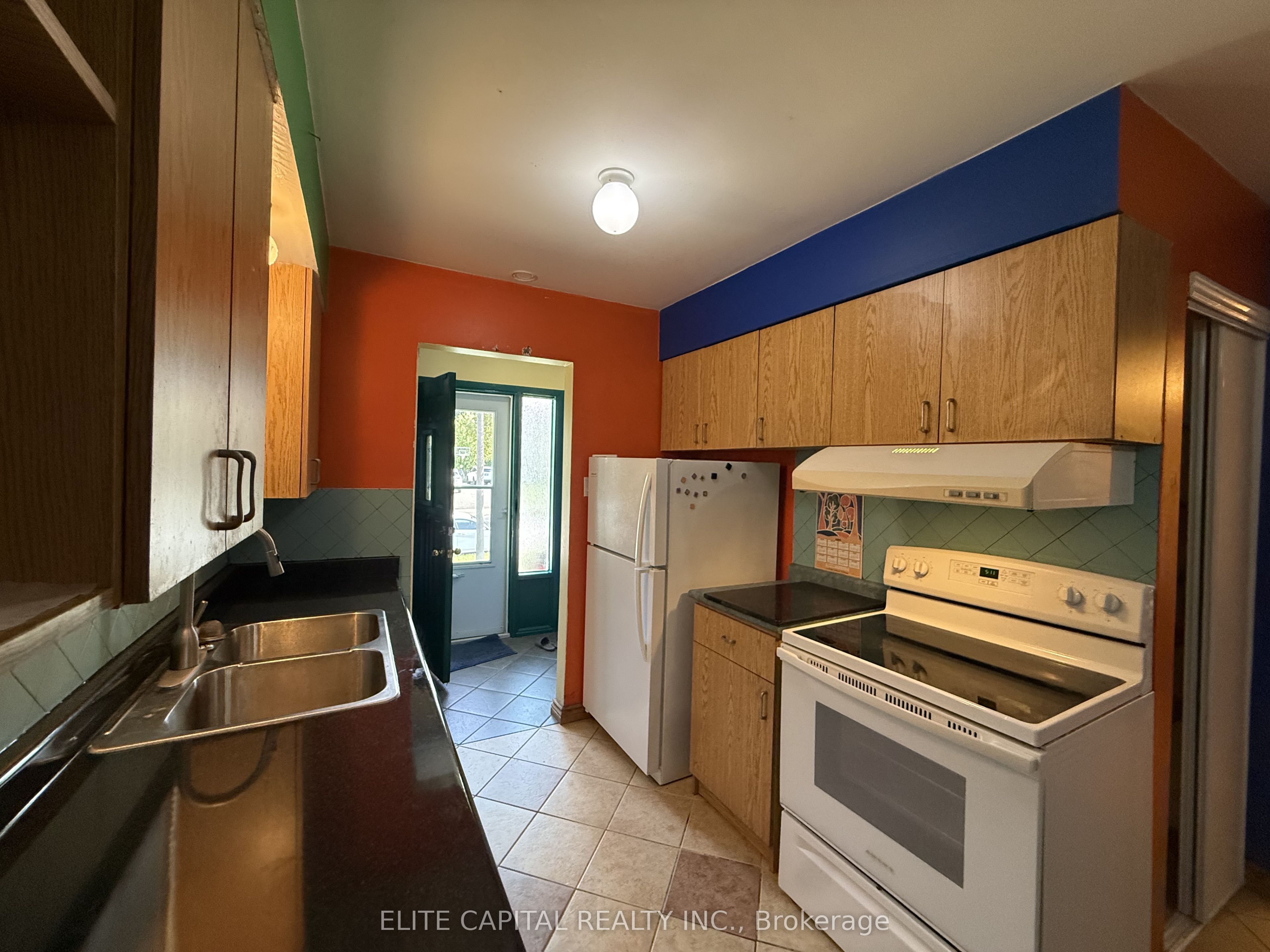 332 Burrows Hall Boulevard Property Photo 4