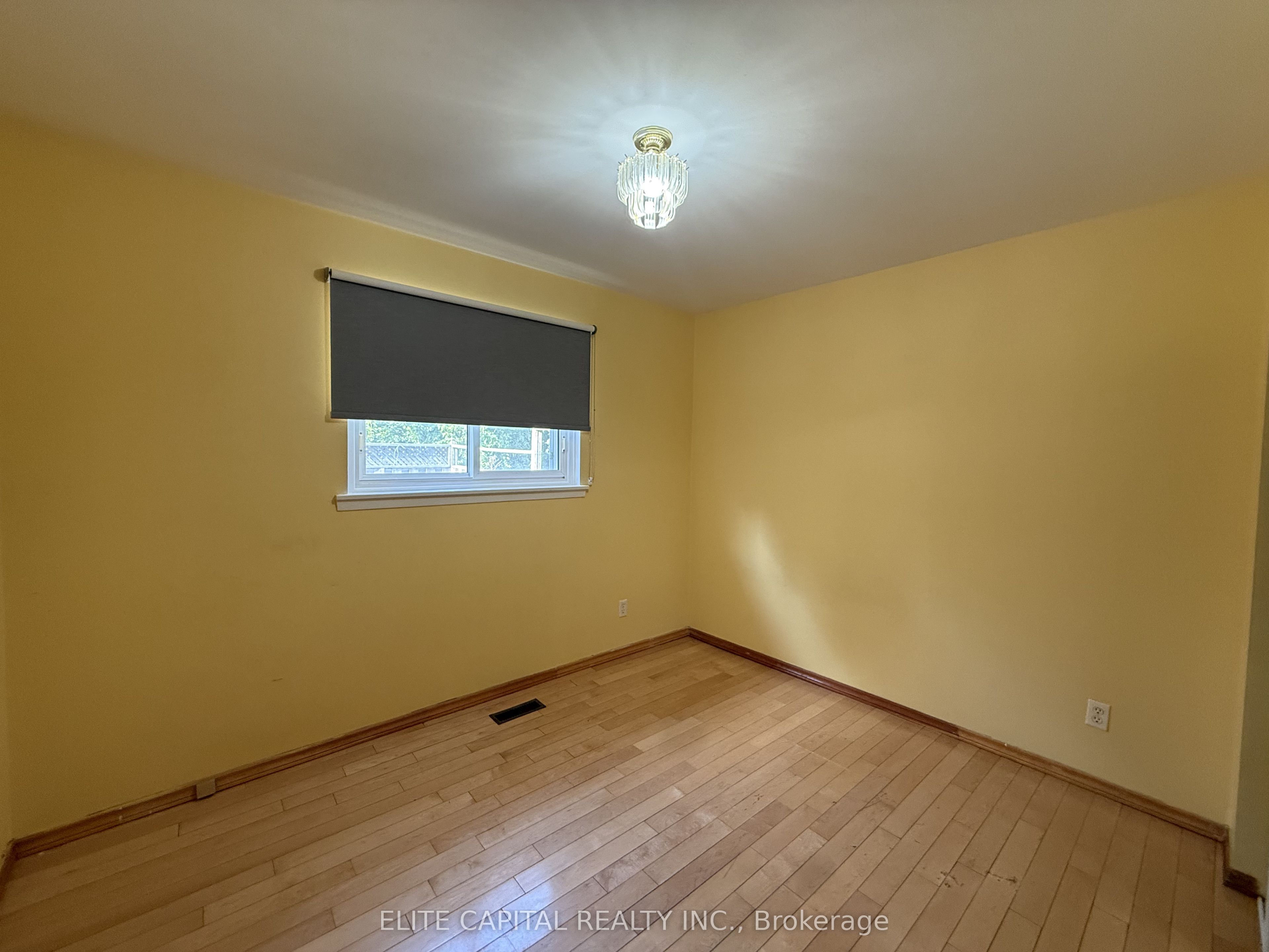 332 Burrows Hall Boulevard Property Photo 5