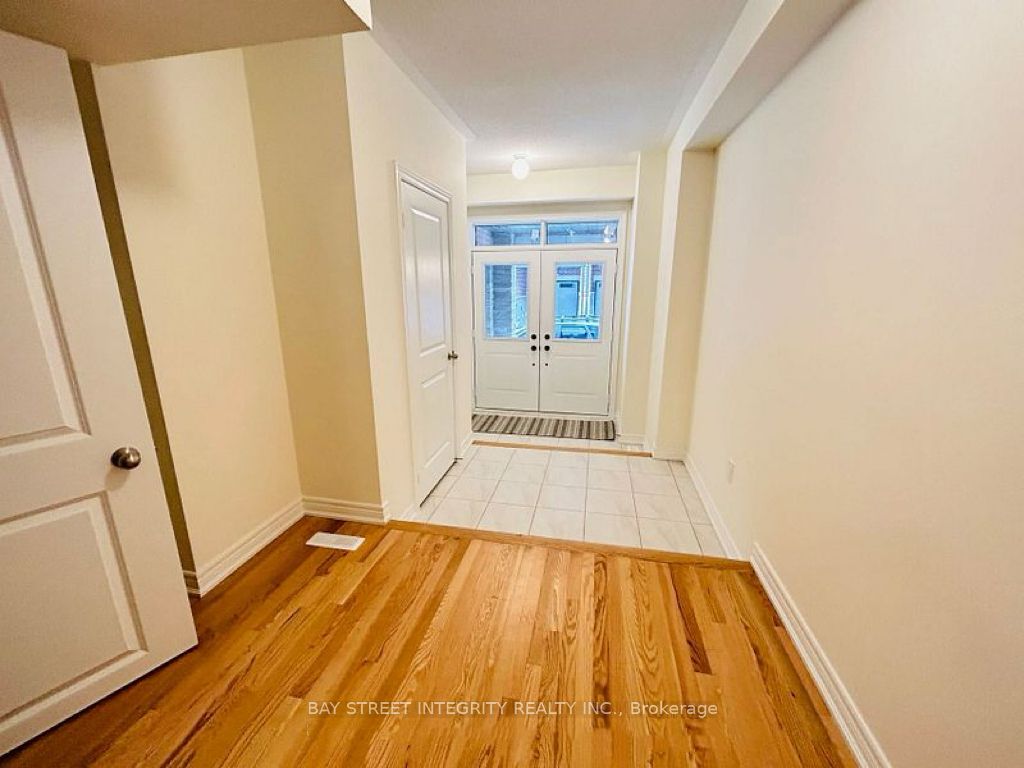 514 Littlewood Lane Property Photo 2