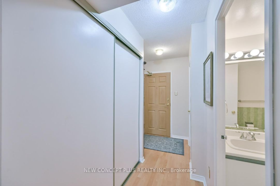 2 Westney Road N 301 Property Photo 10