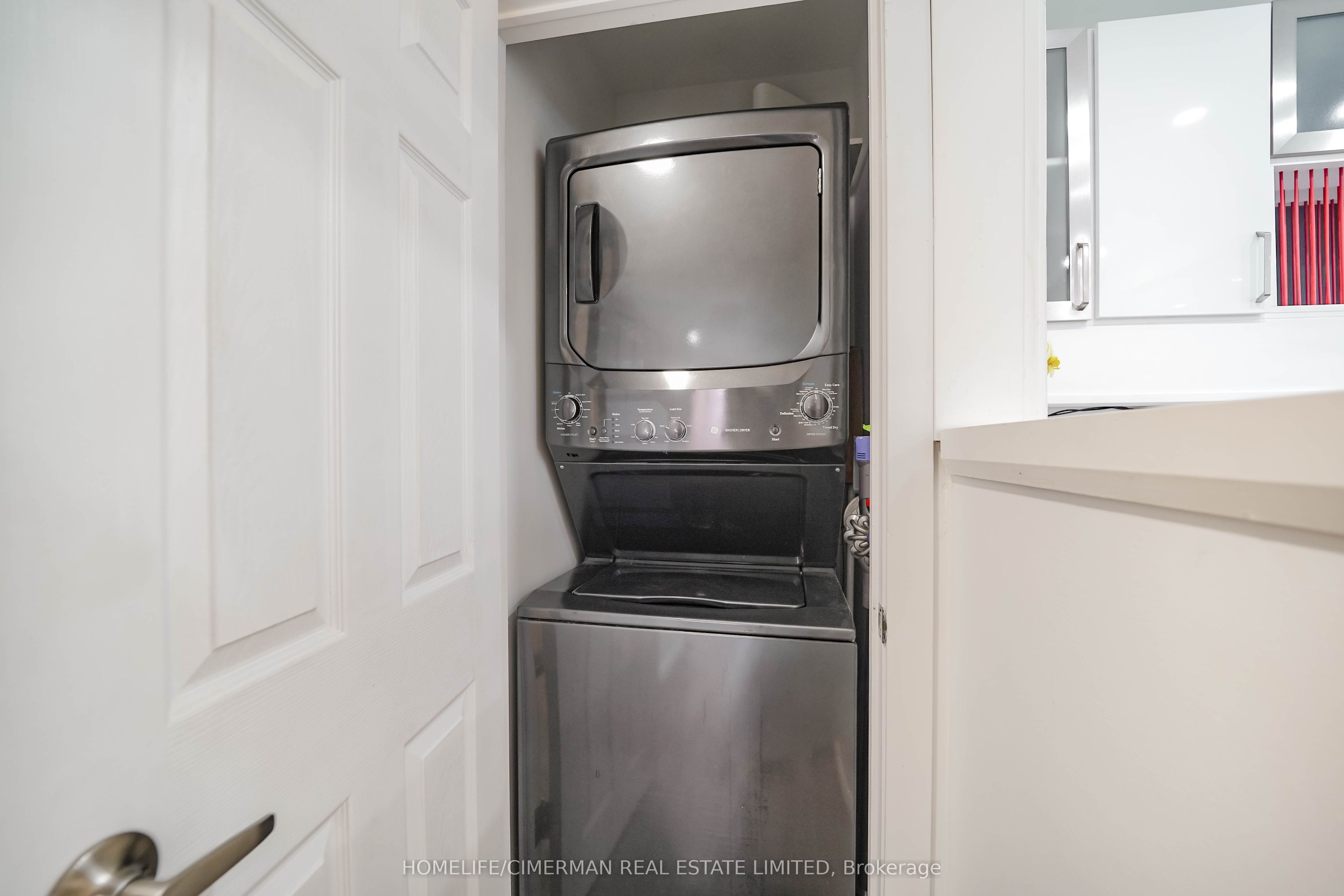 20 Lawrence Crescent Property Photo 17