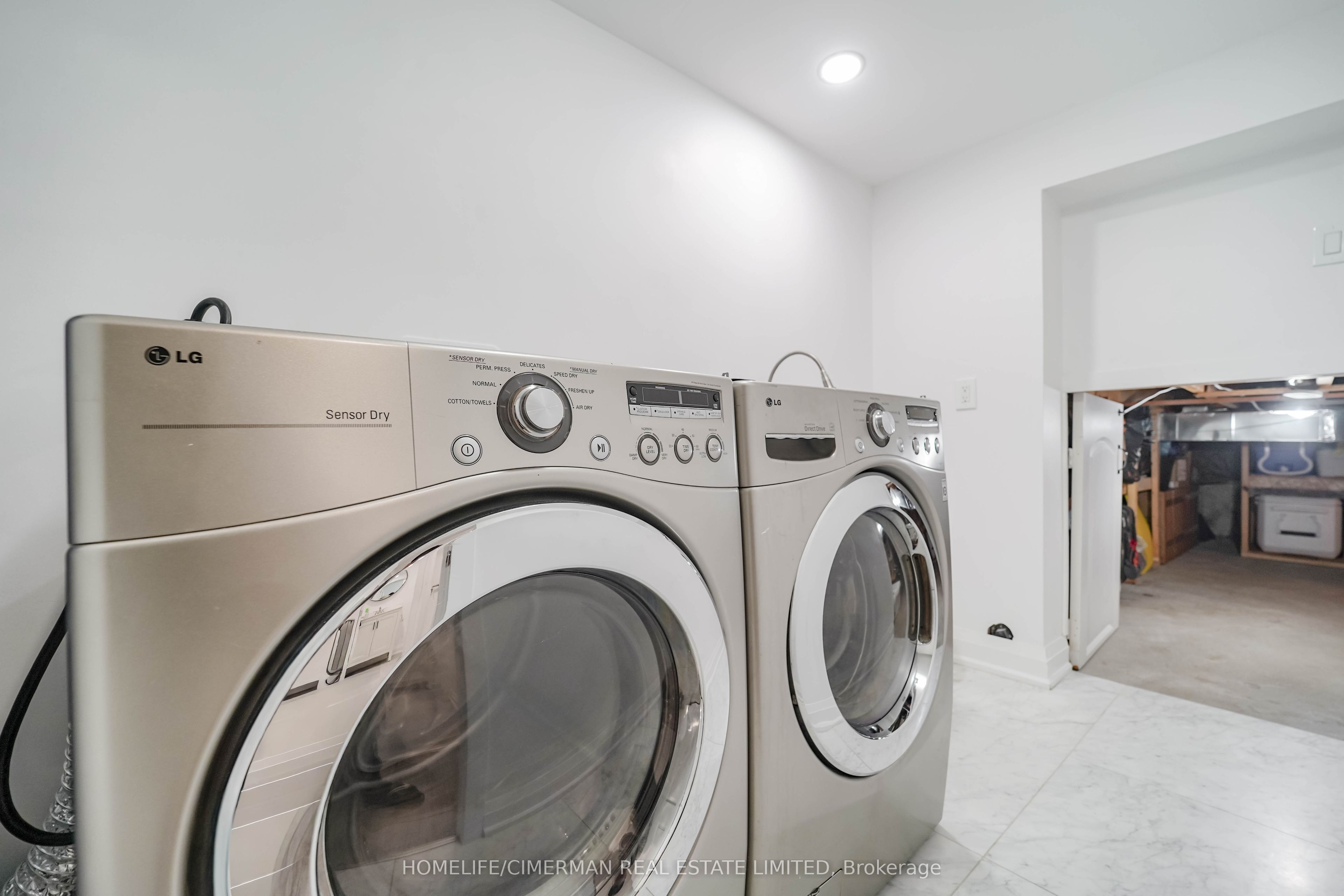 20 Lawrence Crescent Property Photo 22