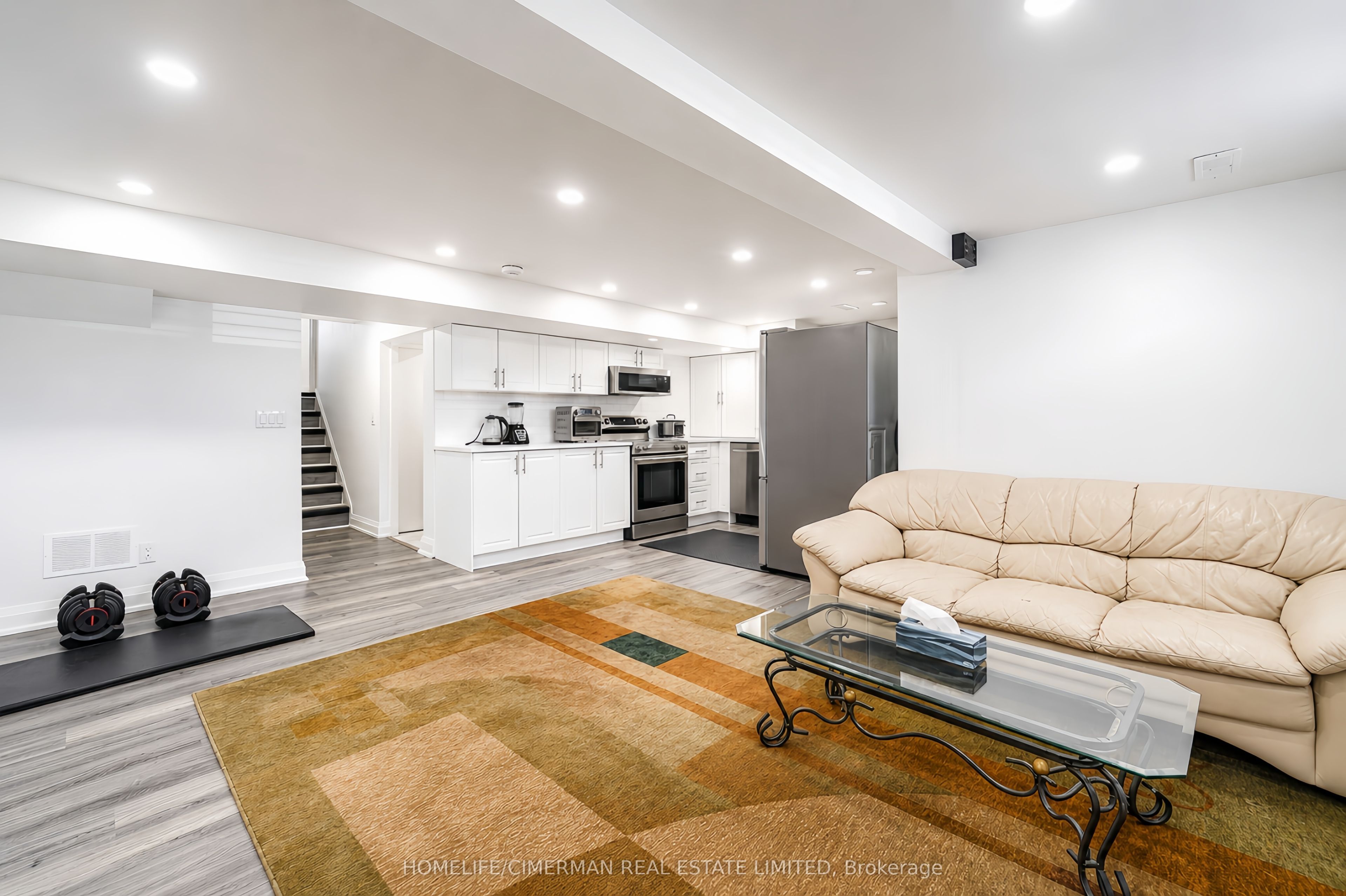 20 Lawrence Crescent Property Photo 25