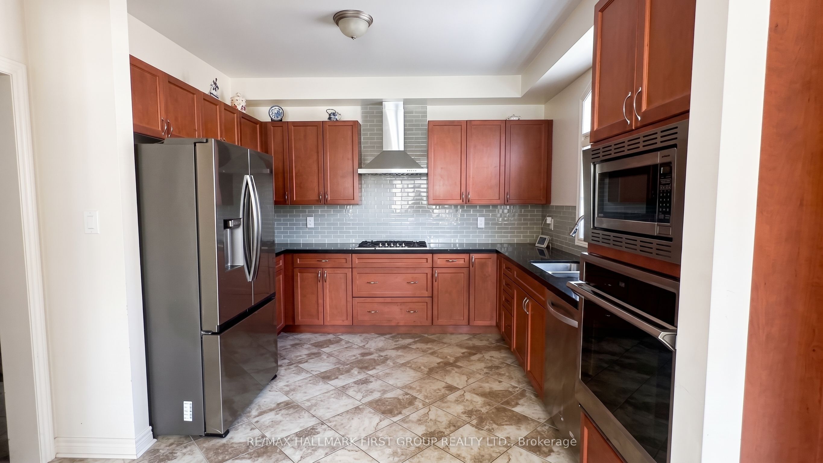 40 Crellin (first Floor) Street Property Photo 7