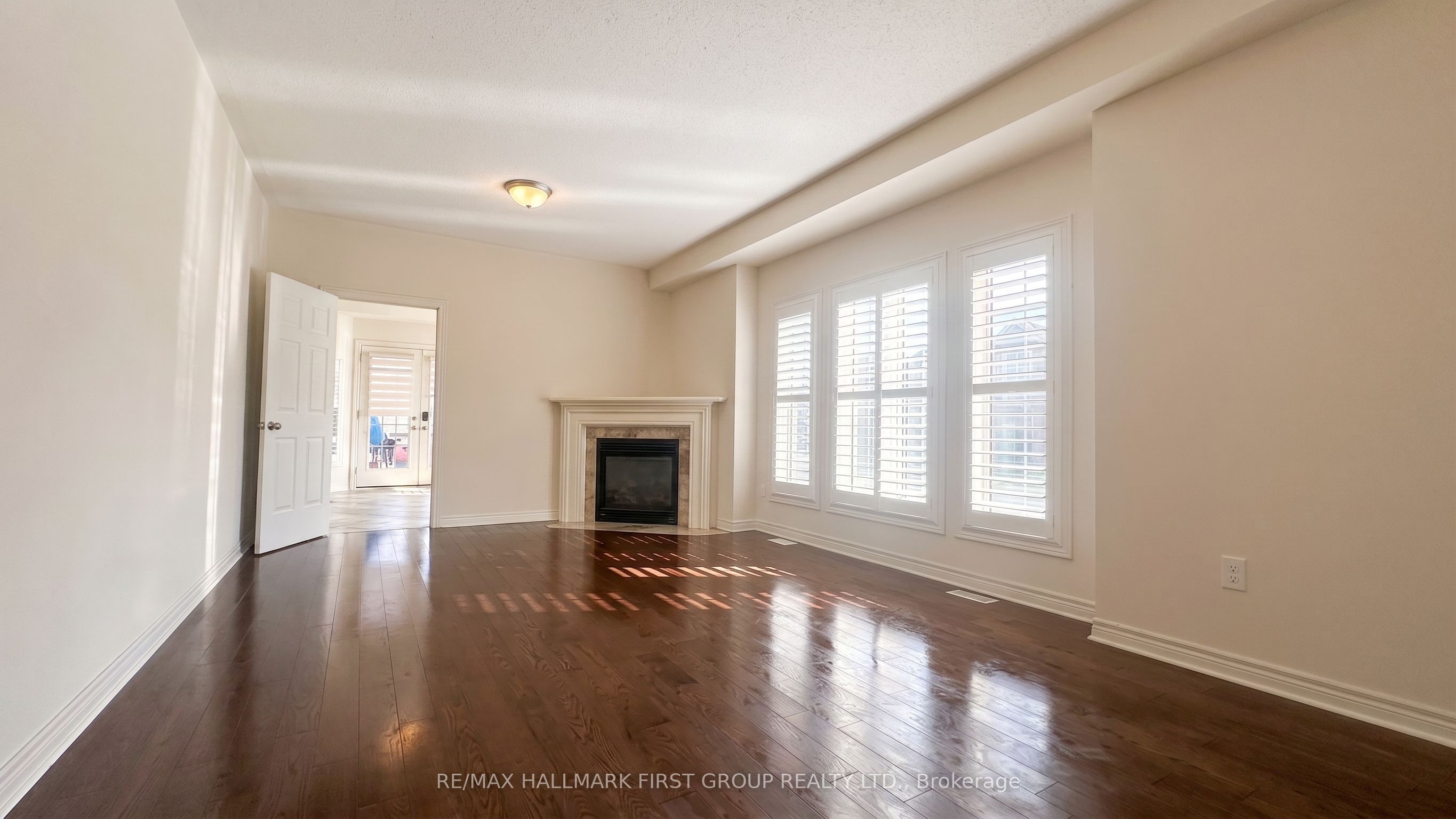 40 Crellin (first Floor) Street Property Photo 11