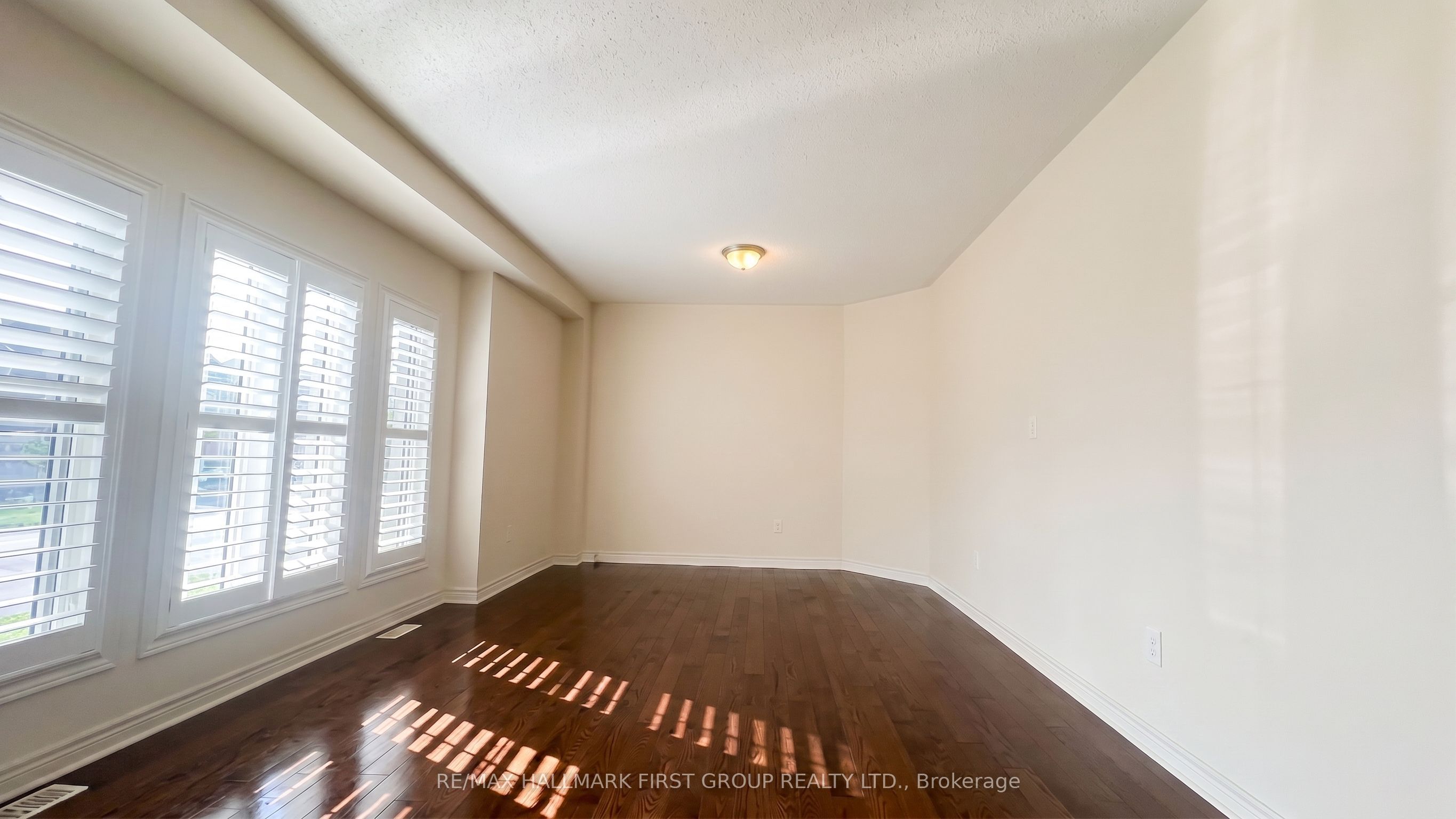 40 Crellin (first Floor) Street Property Photo 13