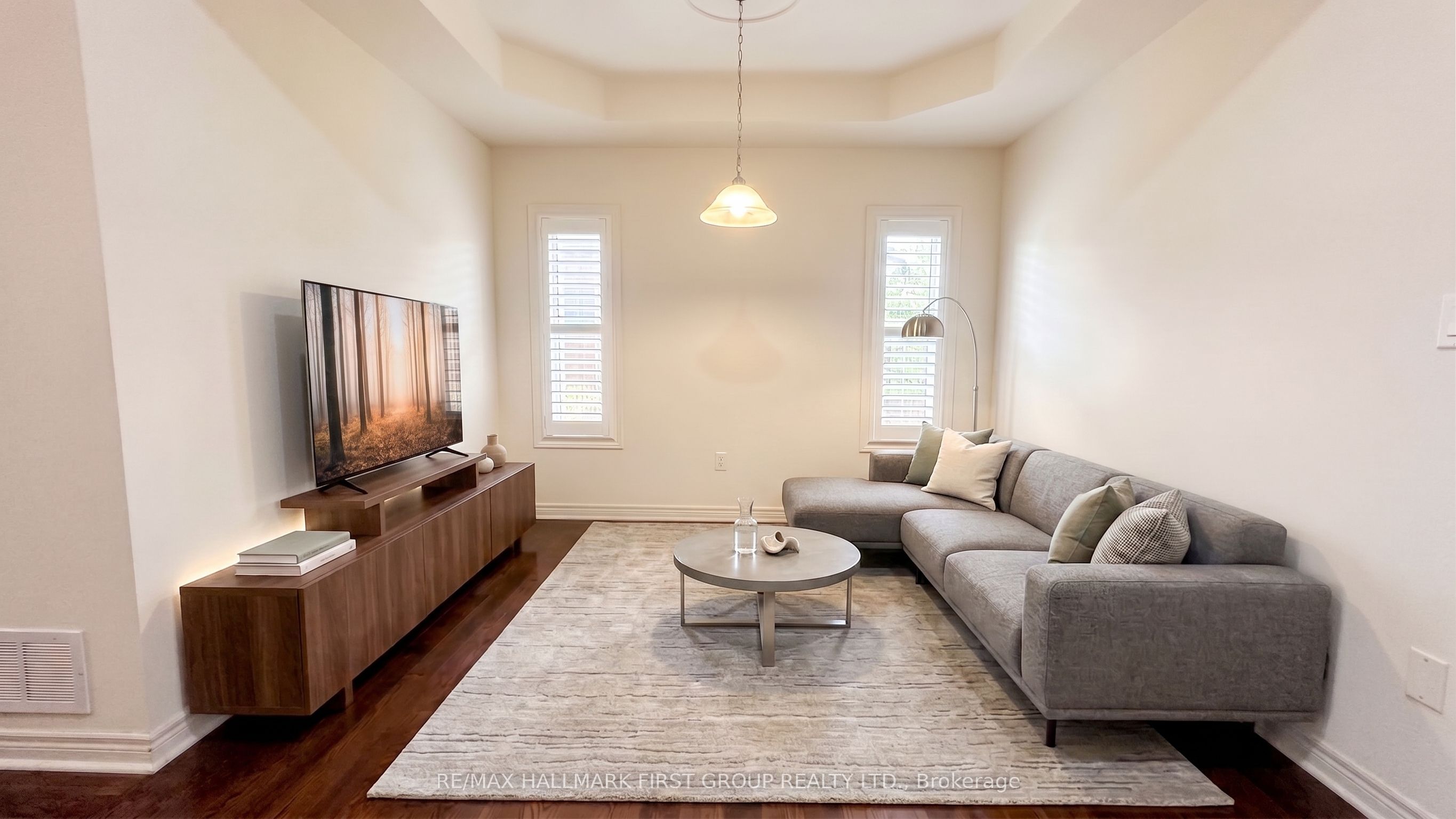 40 Crellin (first Floor) Street Property Photo 15
