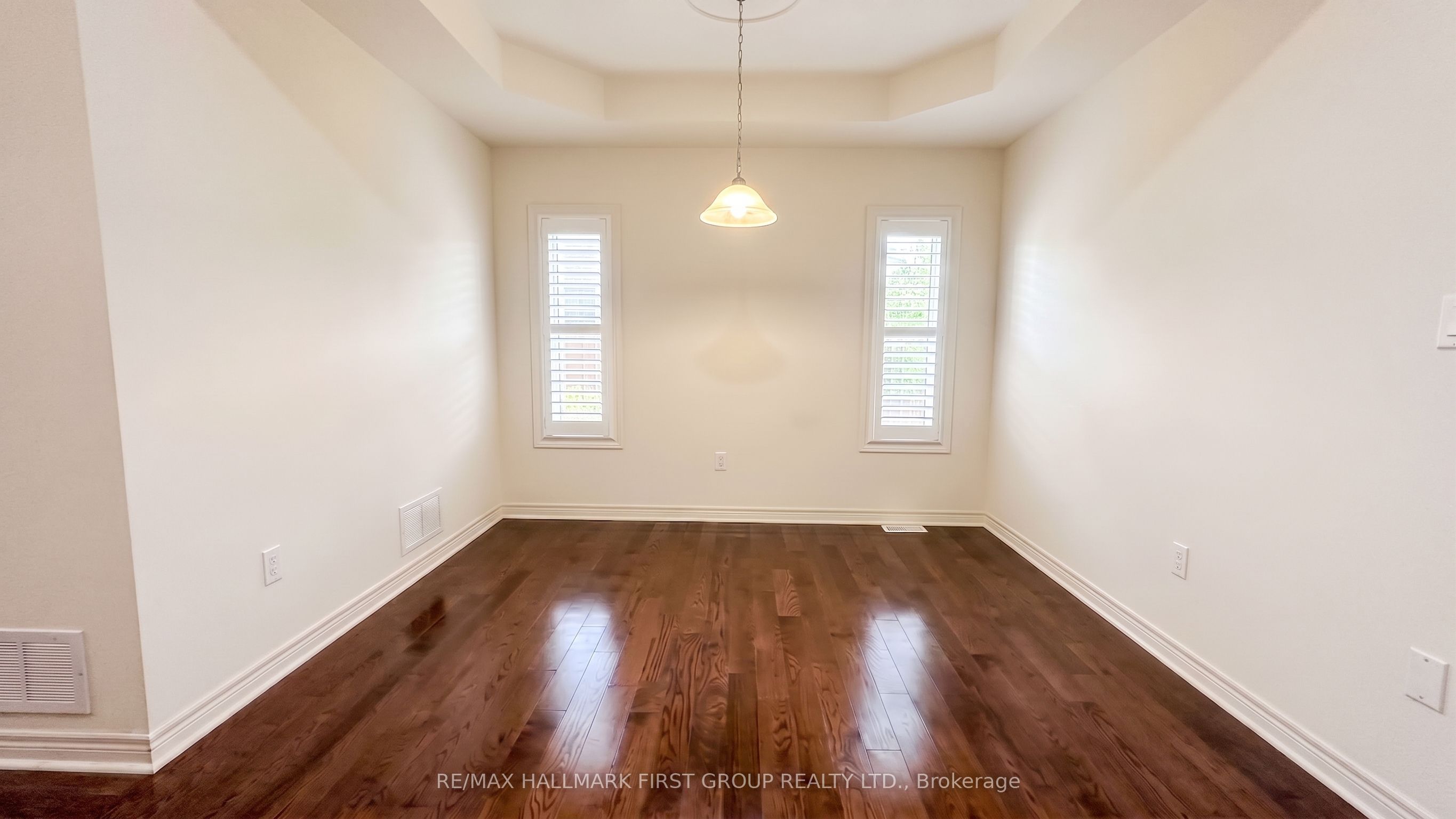 40 Crellin (first Floor) Street Property Photo 16