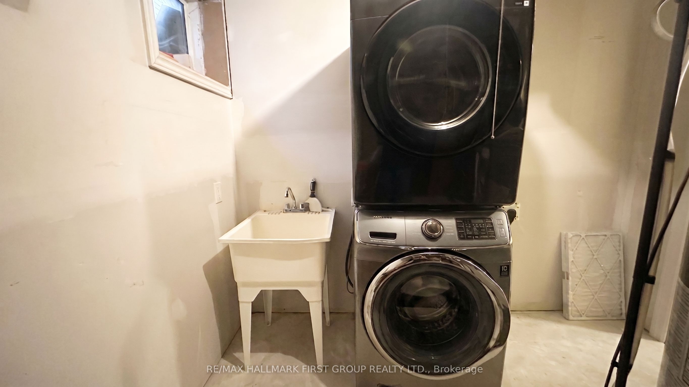 40 Crellin (first Floor) Street Property Photo 22