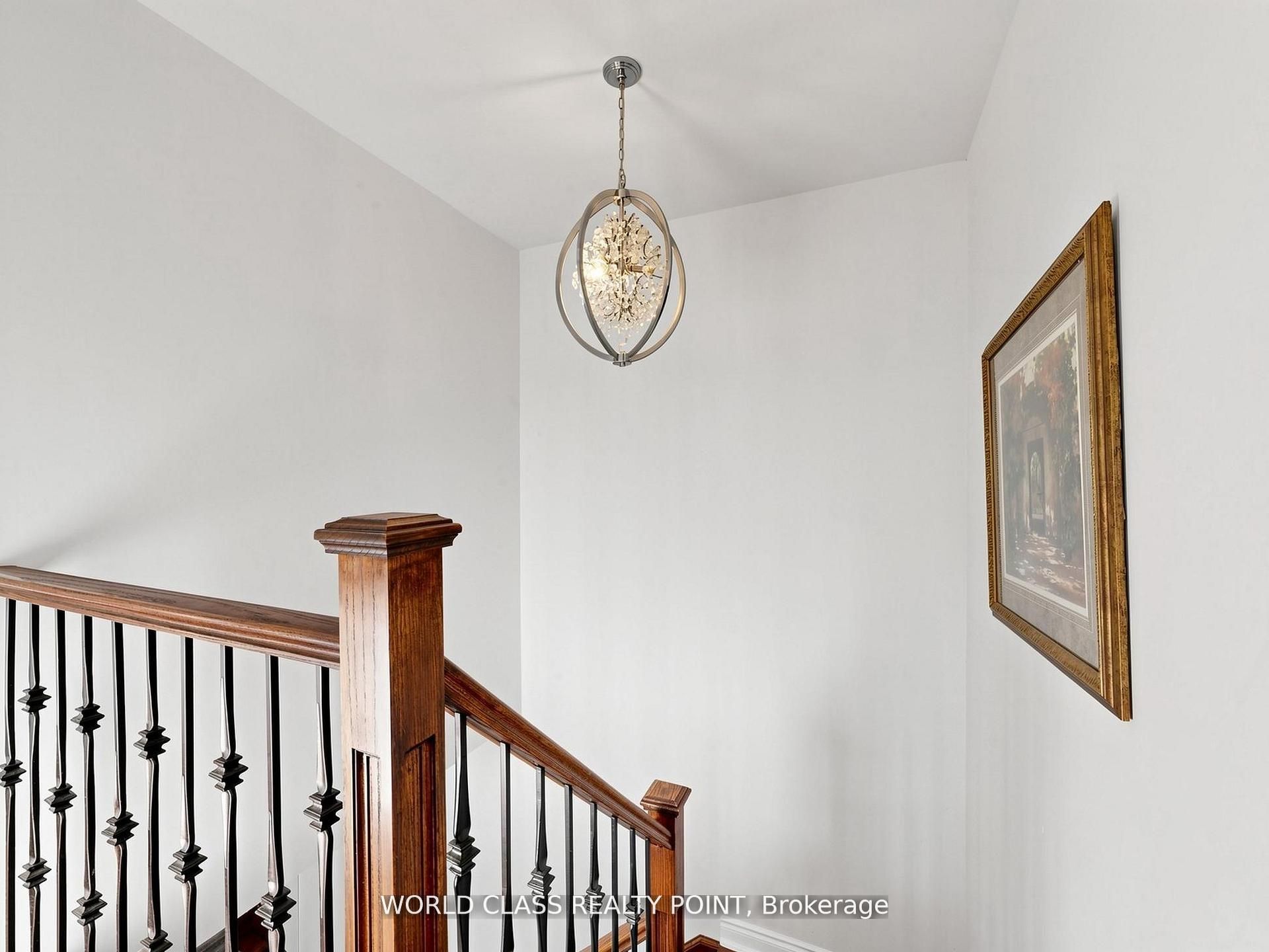 1638 Norwill Crescent Property Photo 15