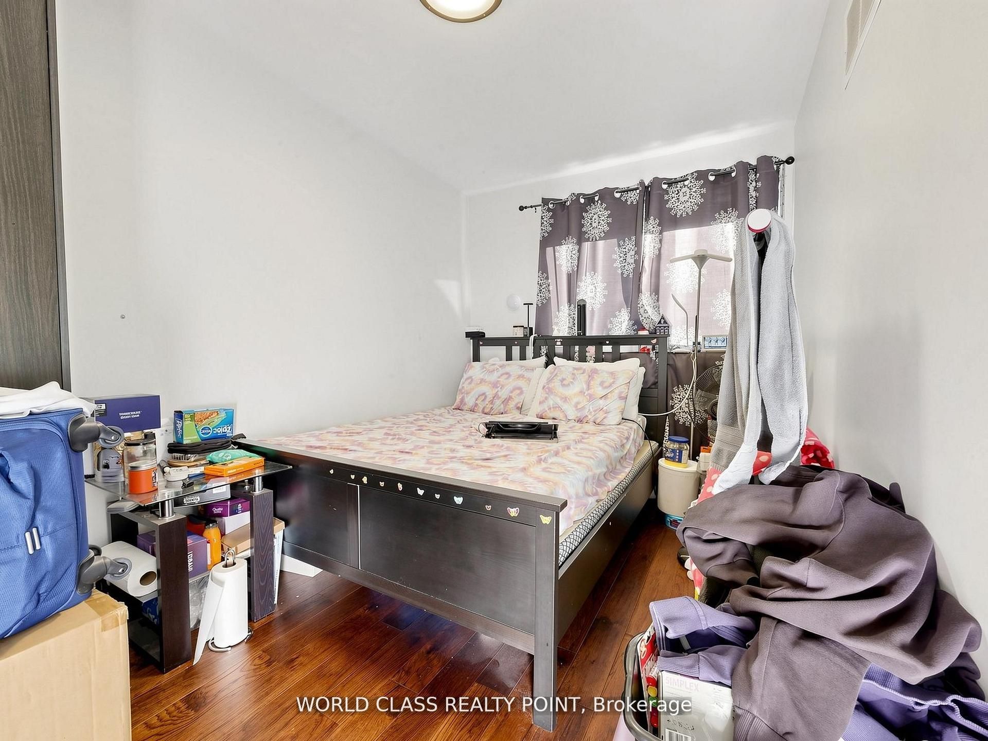 1638 Norwill Crescent Property Photo 23