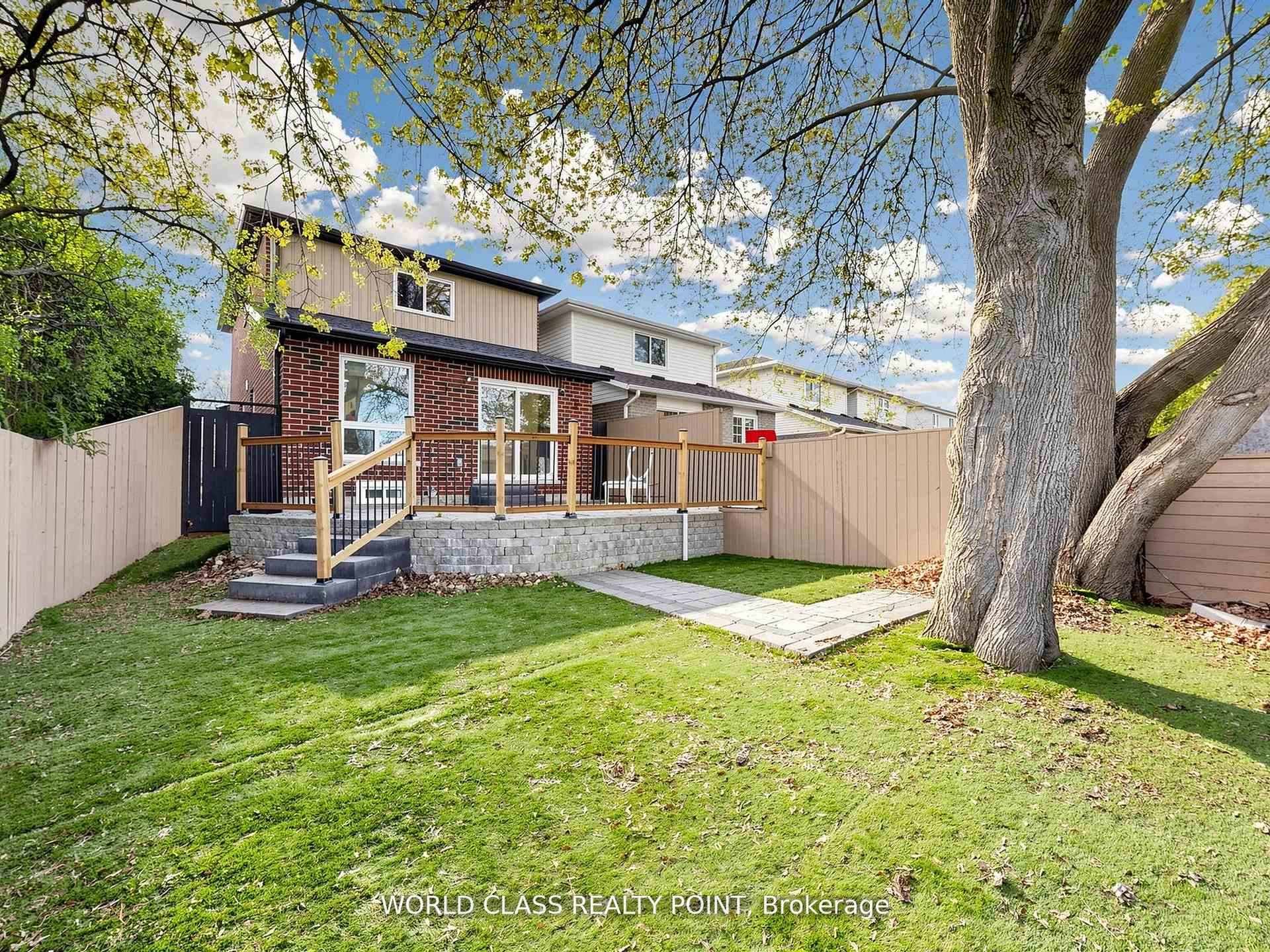 1638 Norwill Crescent Property Photo 38