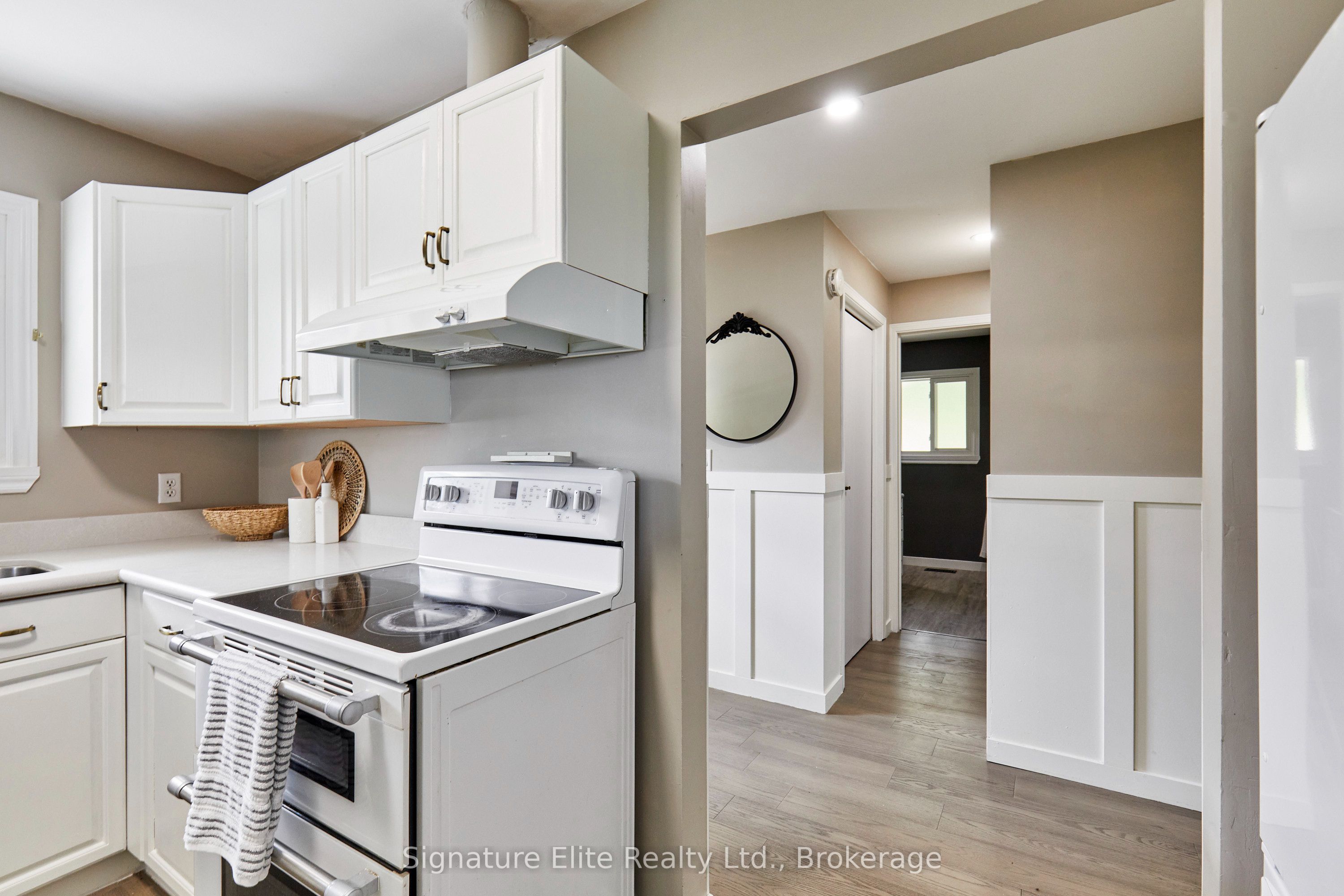 56 Pine Point Lane Property Photo 10