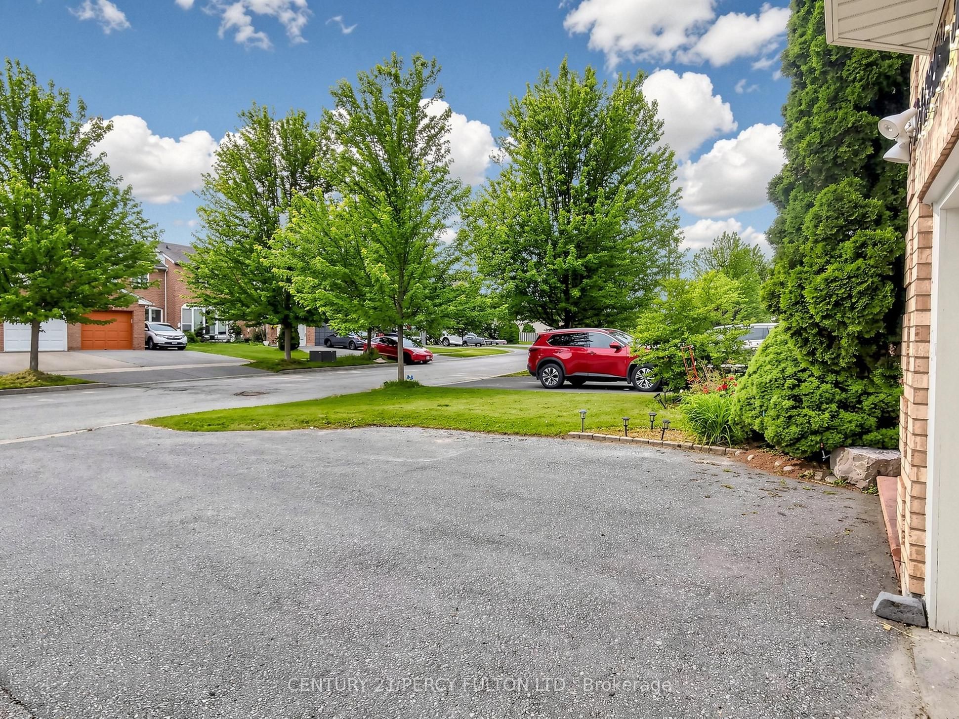2052 Blue Ridge Crescent Property Photo 40