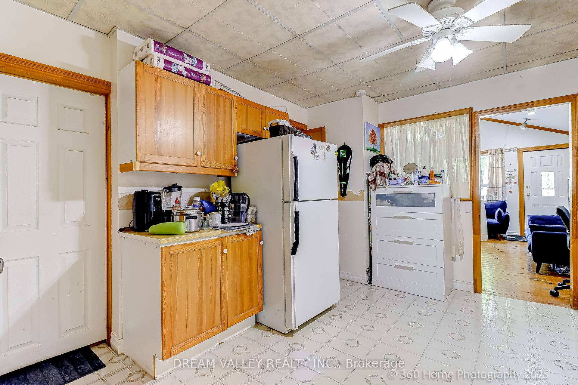 96 Laurel Avenue Property Photo 9