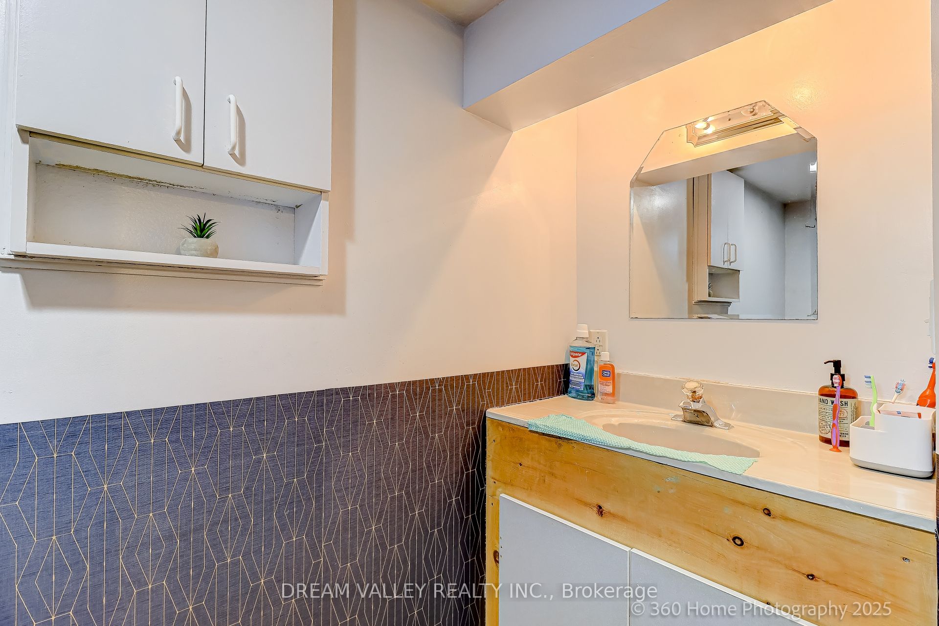 96 Laurel Avenue Property Photo 20
