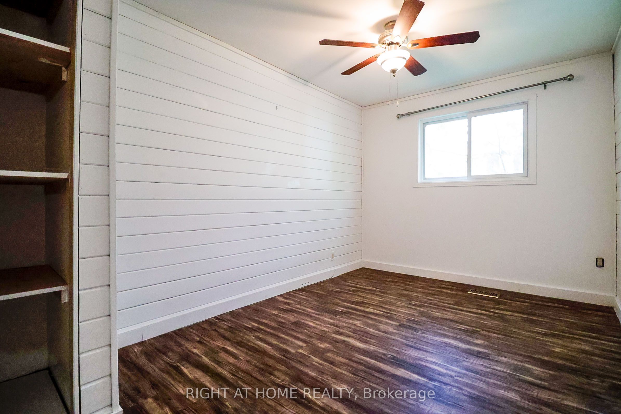 1327 Commerce Street Property Photo 12