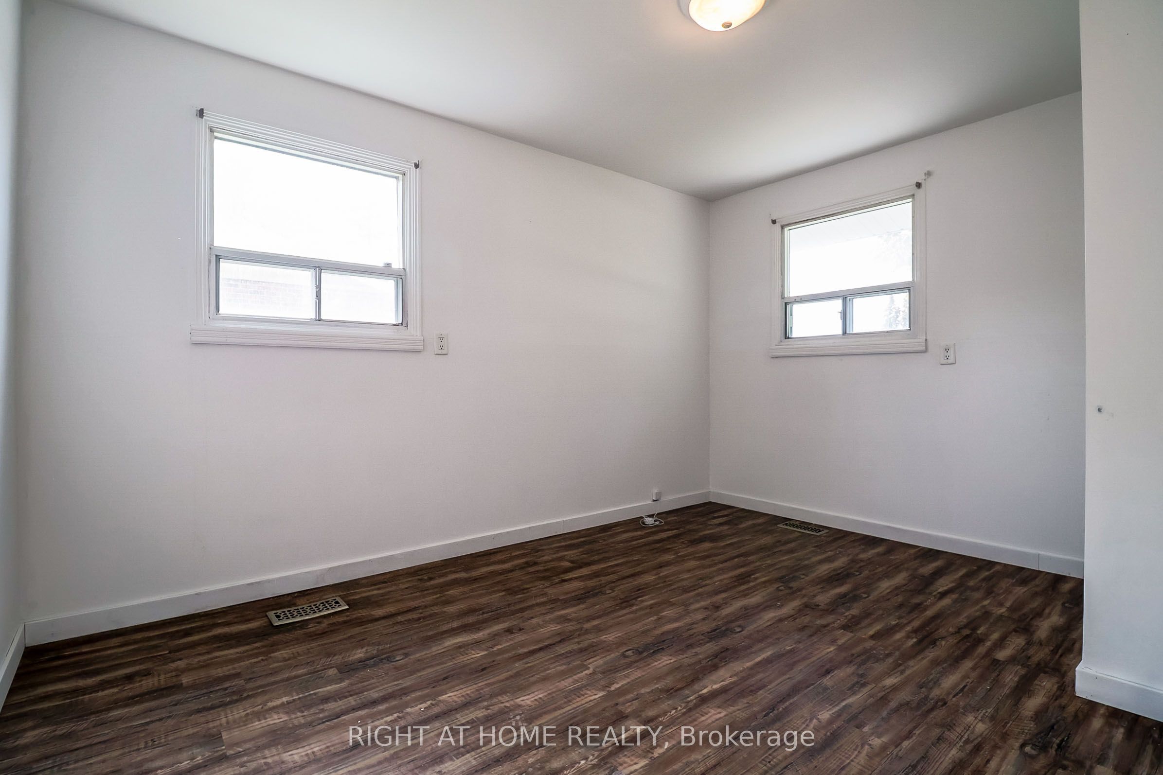 1327 Commerce Street Property Photo 14