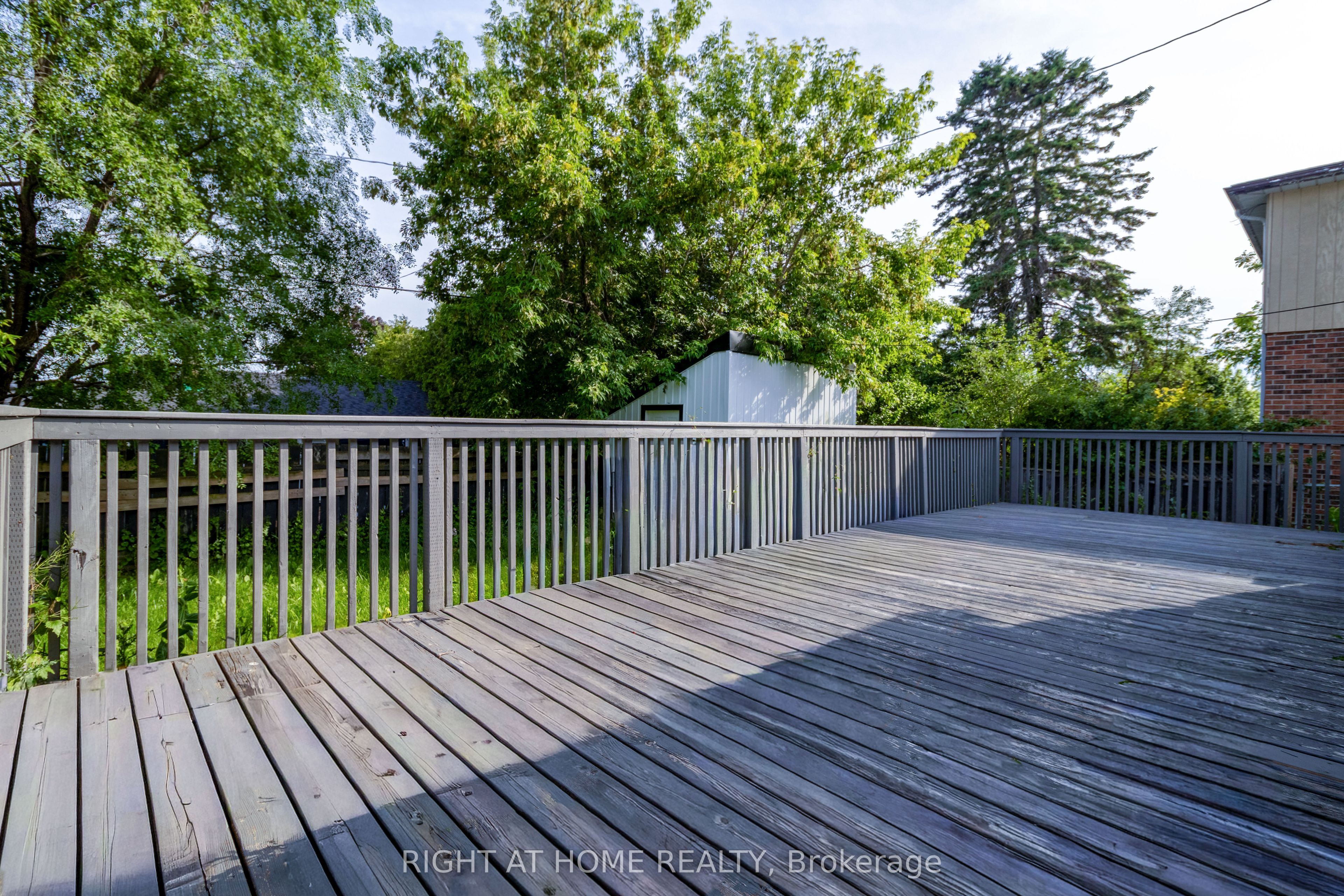 1327 Commerce Street Property Photo 27