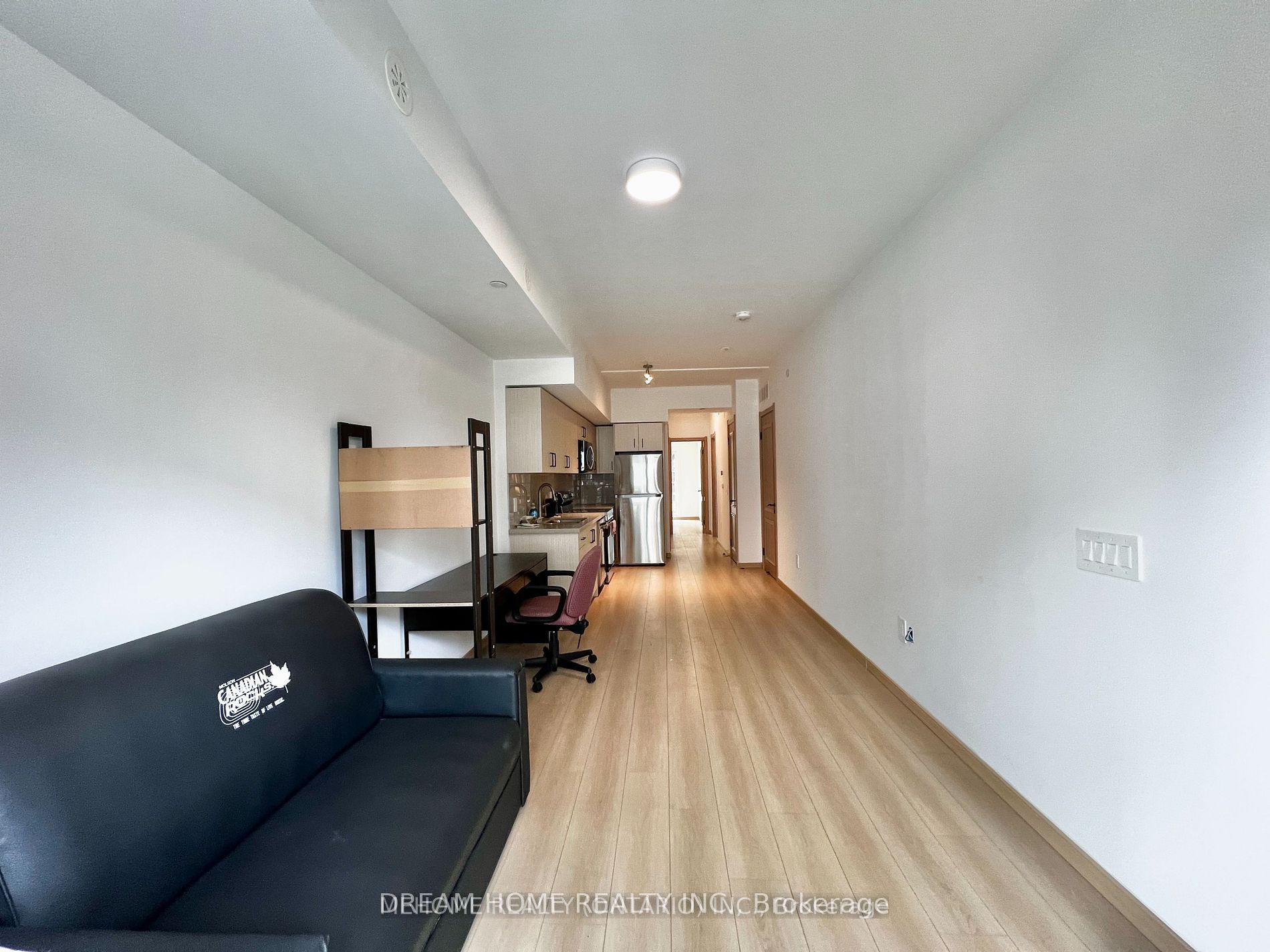 3425 Sheppard Avenue E C3-207 Property Photo 2