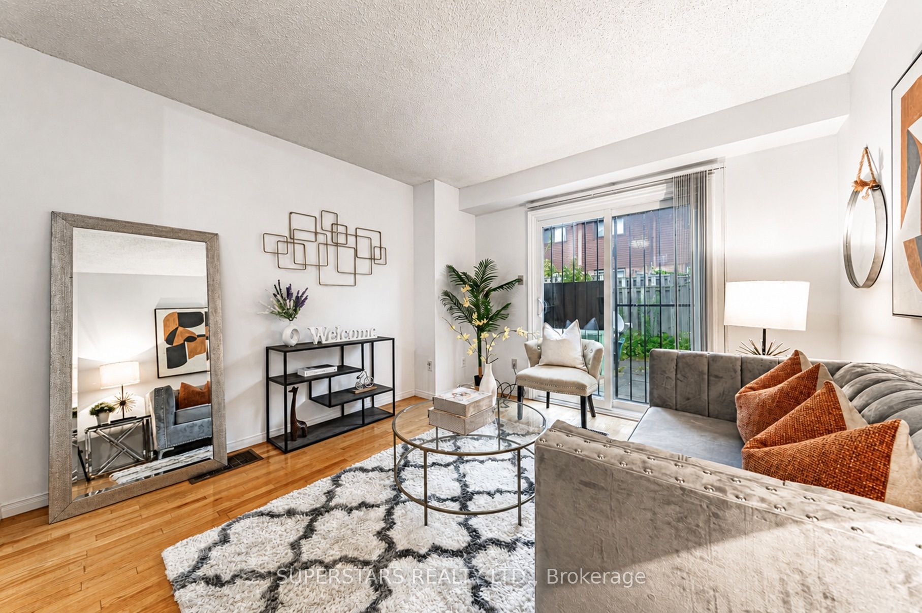 275 Broadview Avenue 10