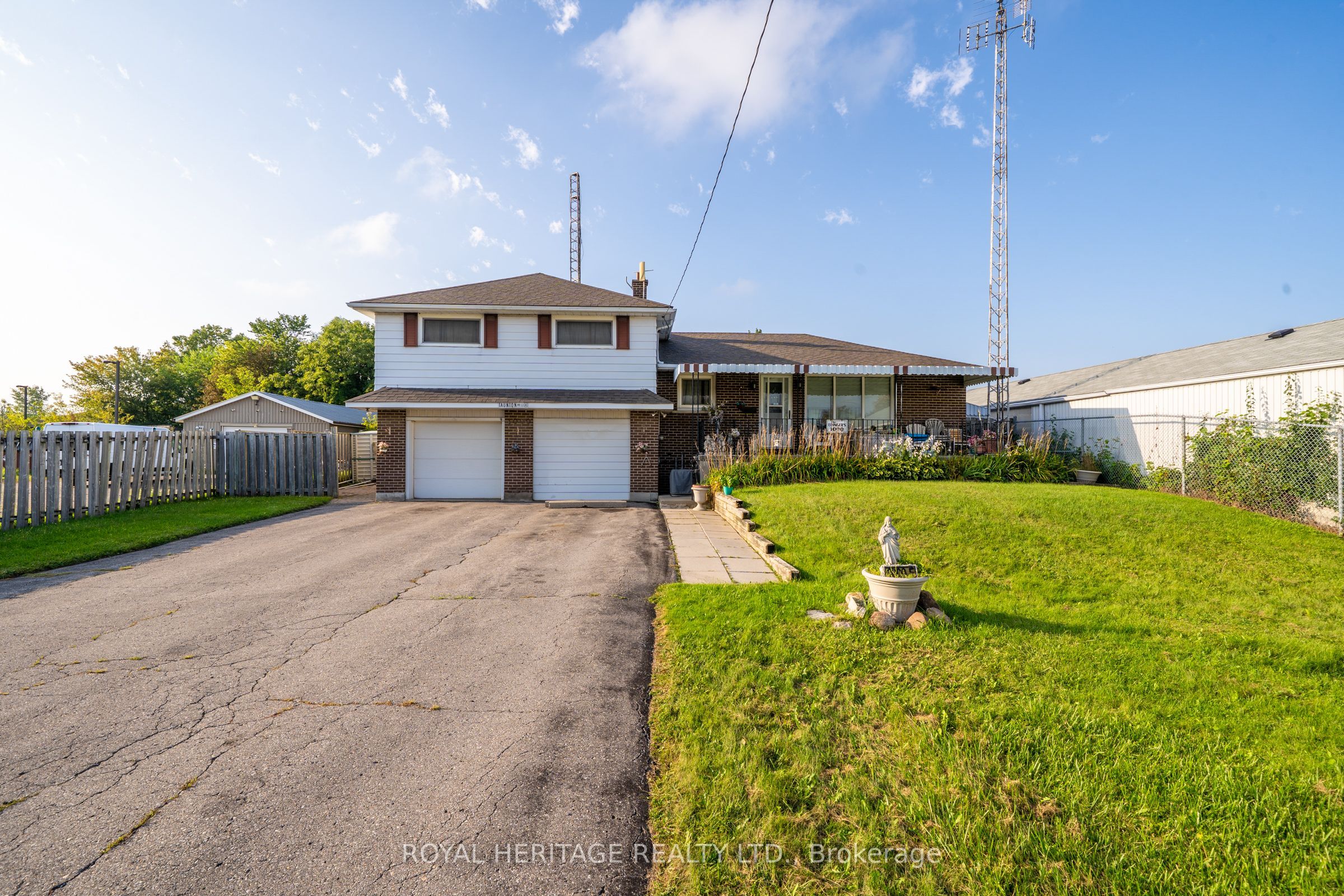 1000 Taunton Road E