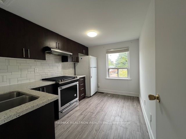 47 Horseley Hill Drive Upper Property Photo 6