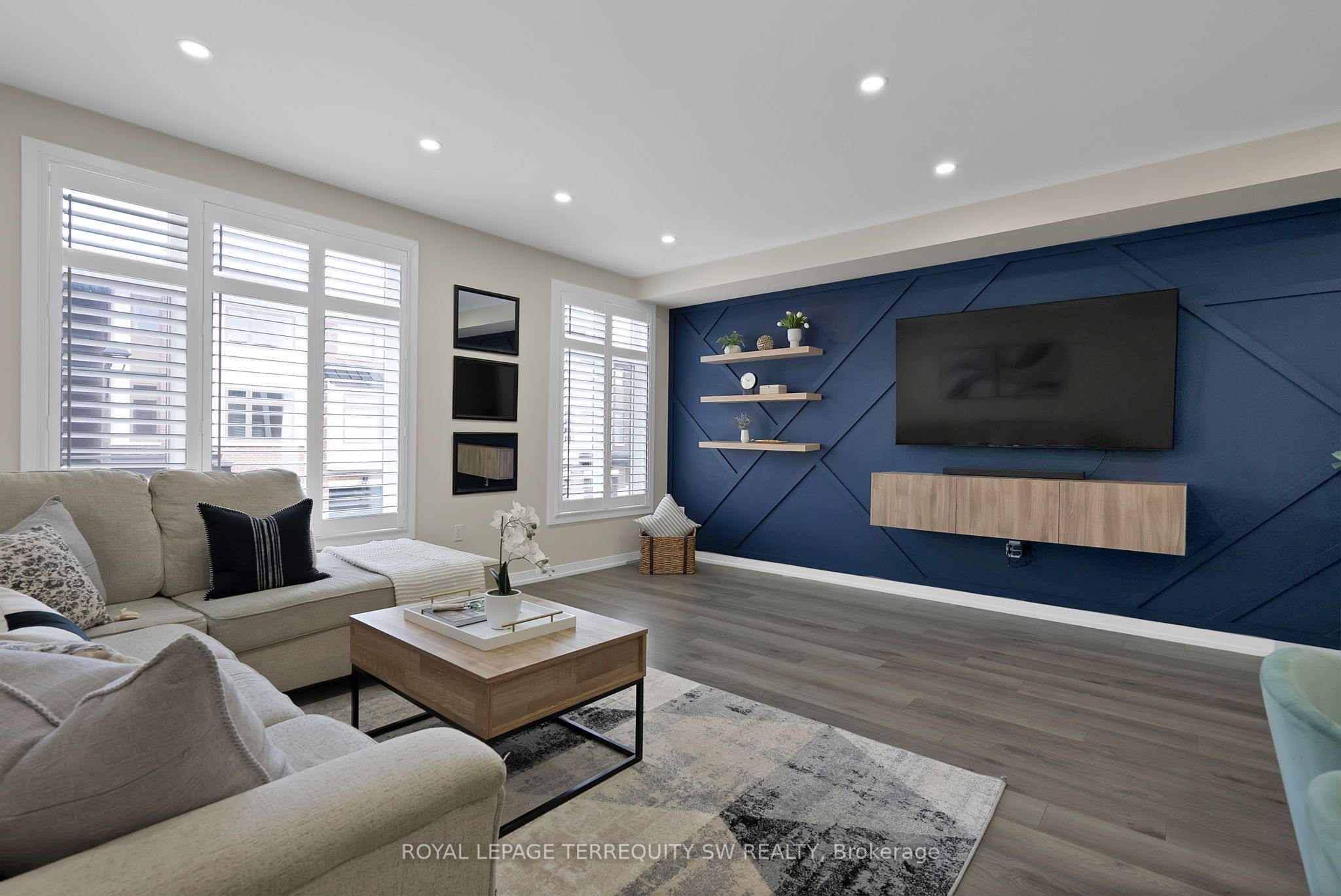 250 Finch Avenue 603 Property Photo 1