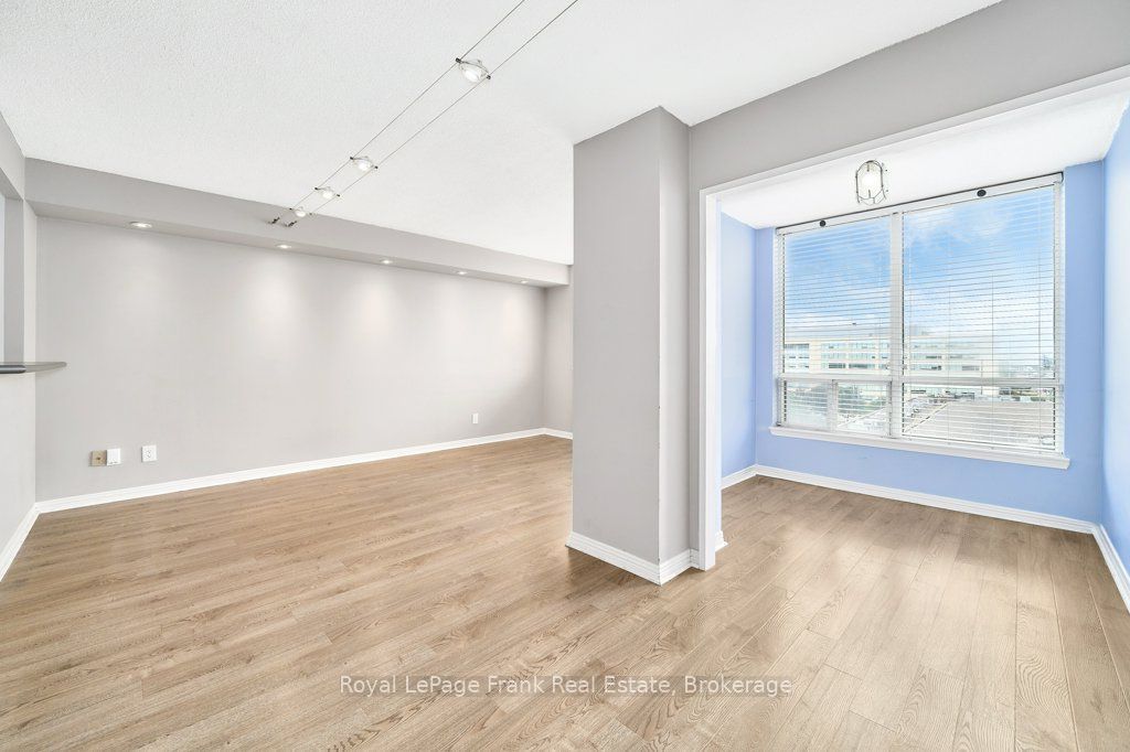 711 Rossland Road E 806 Property Photo 13