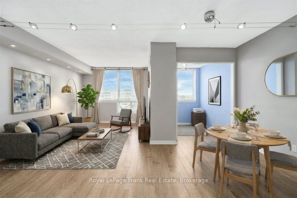 711 Rossland Road E 806 Property Photo 21
