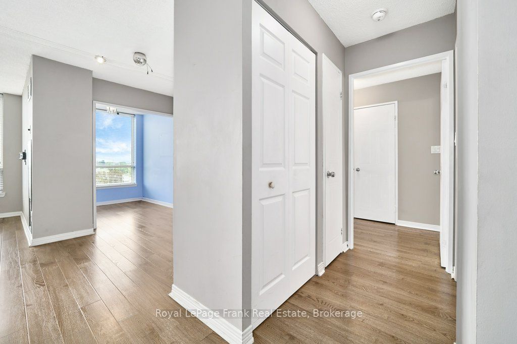 711 Rossland Road E 806 Property Photo 25