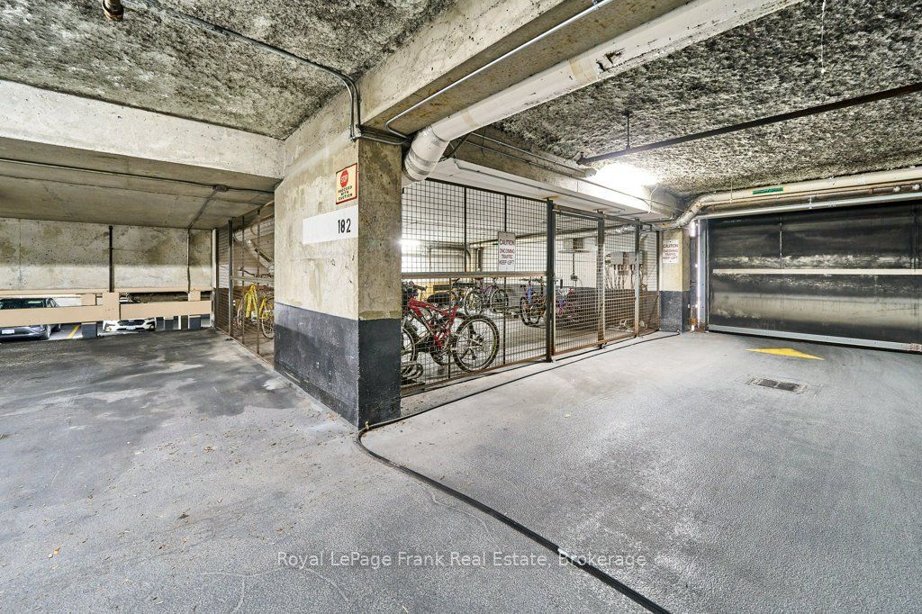 711 Rossland Road E 806 Property Photo 36