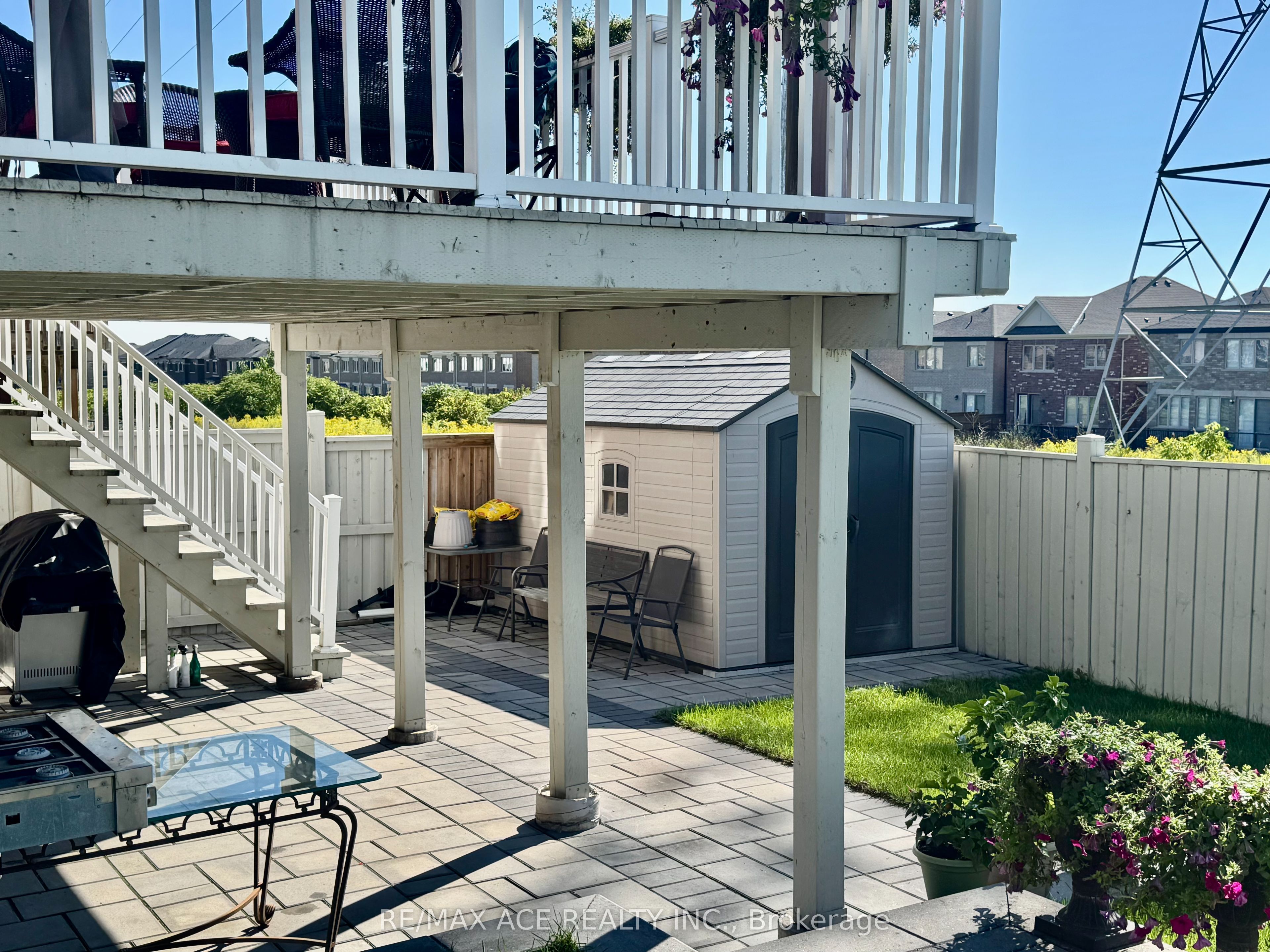 1011 Cameo Street Property Photo 33