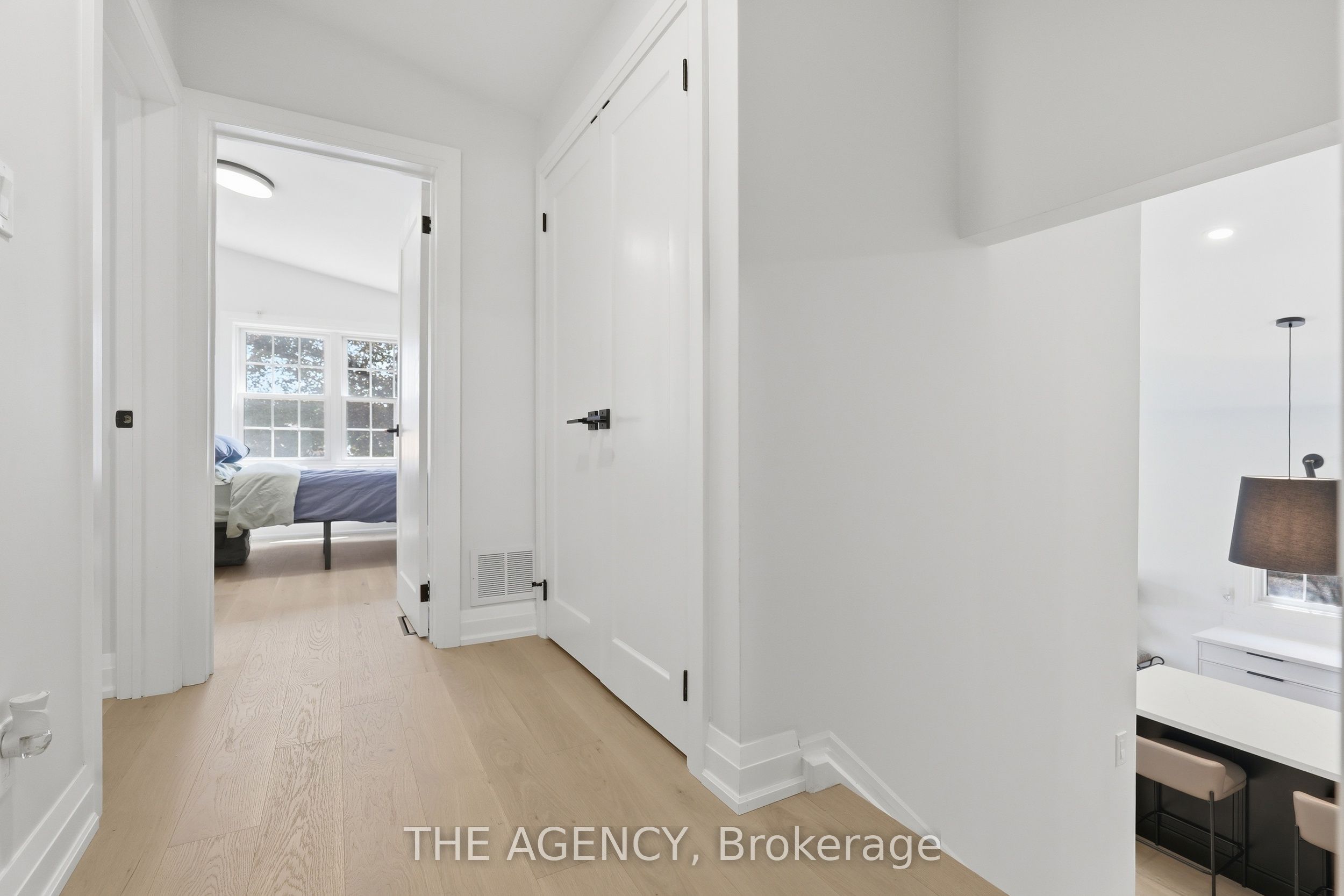 364 Adelaide Avenue E Property Photo 17