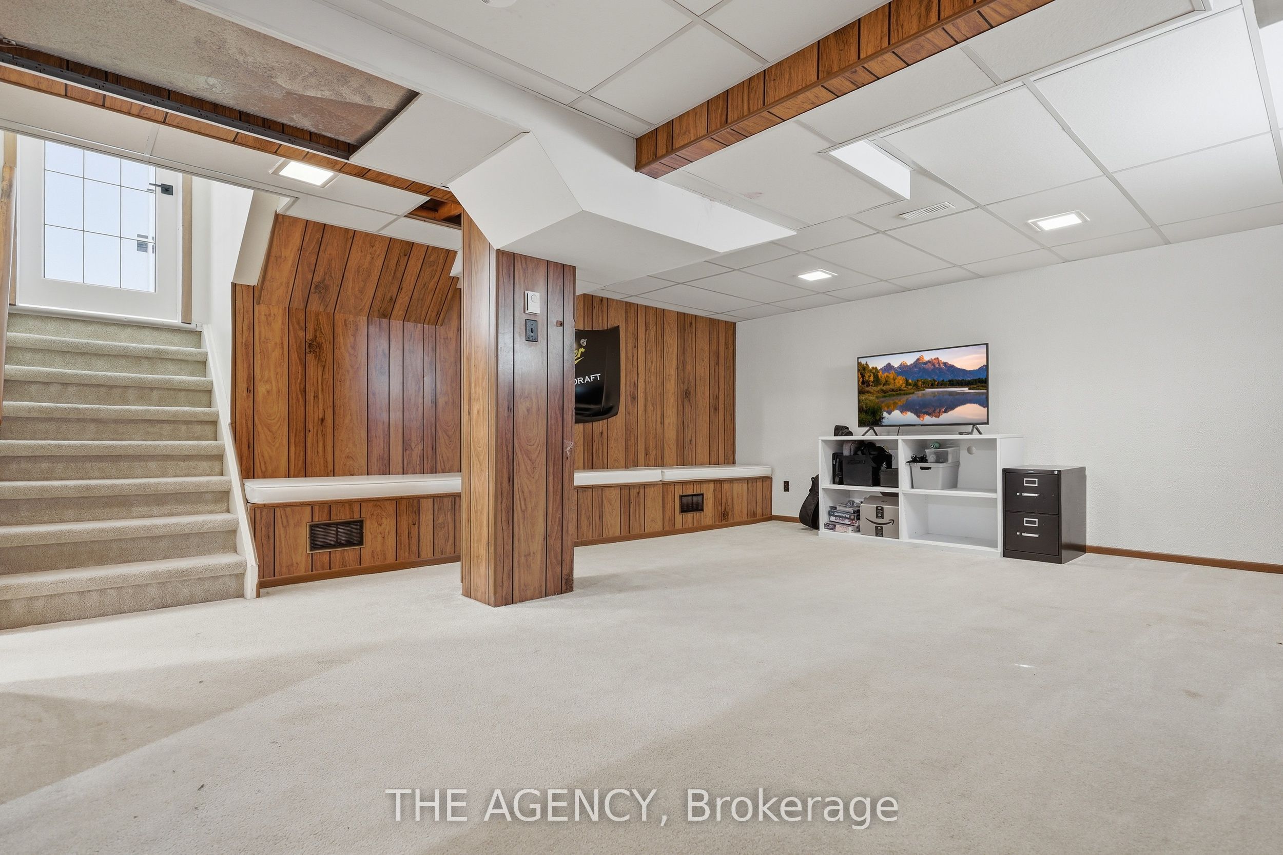 364 Adelaide Avenue E Property Photo 29