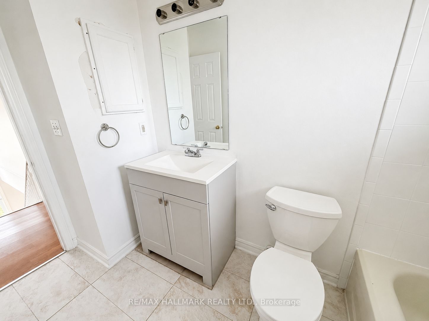 1665 Nash Road E11 Property Photo 24