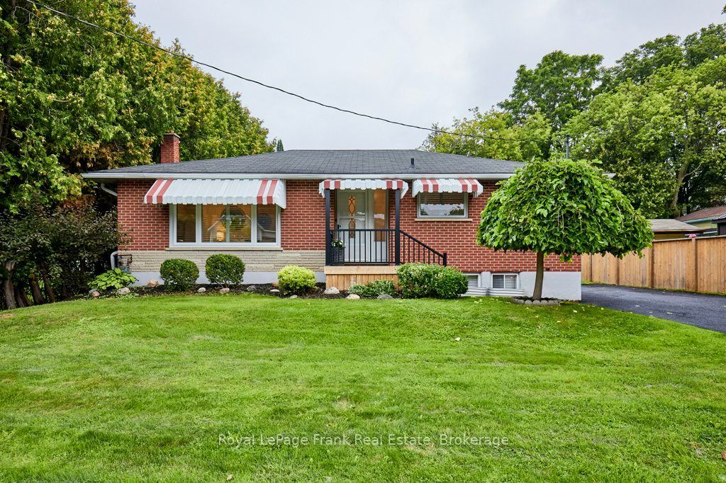 15111 Simcoe Street Property Photo 1