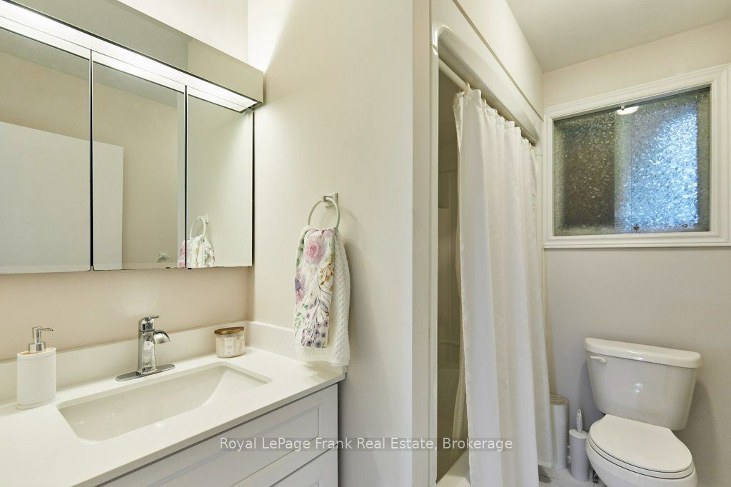 15111 Simcoe Street Property Photo 19