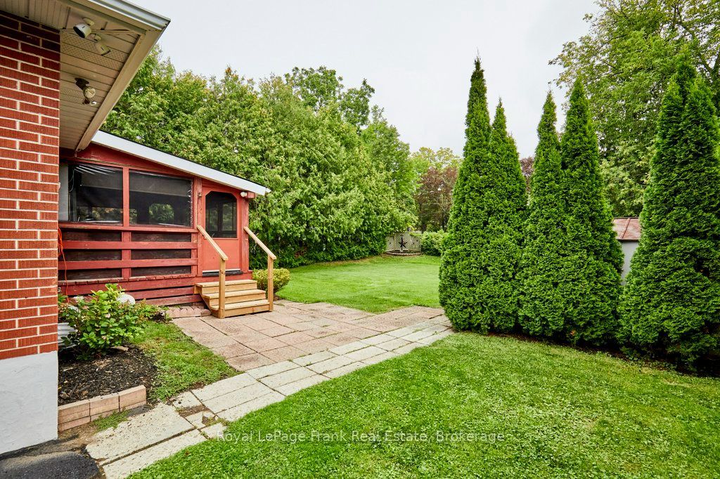 15111 Simcoe Street Property Photo 32