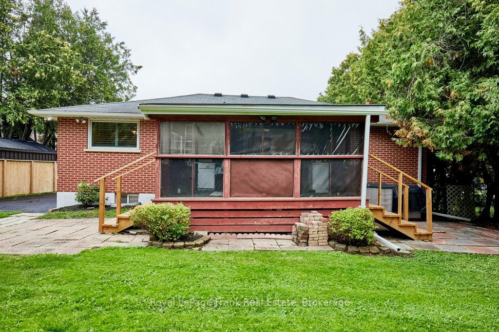 15111 Simcoe Street Property Photo 37