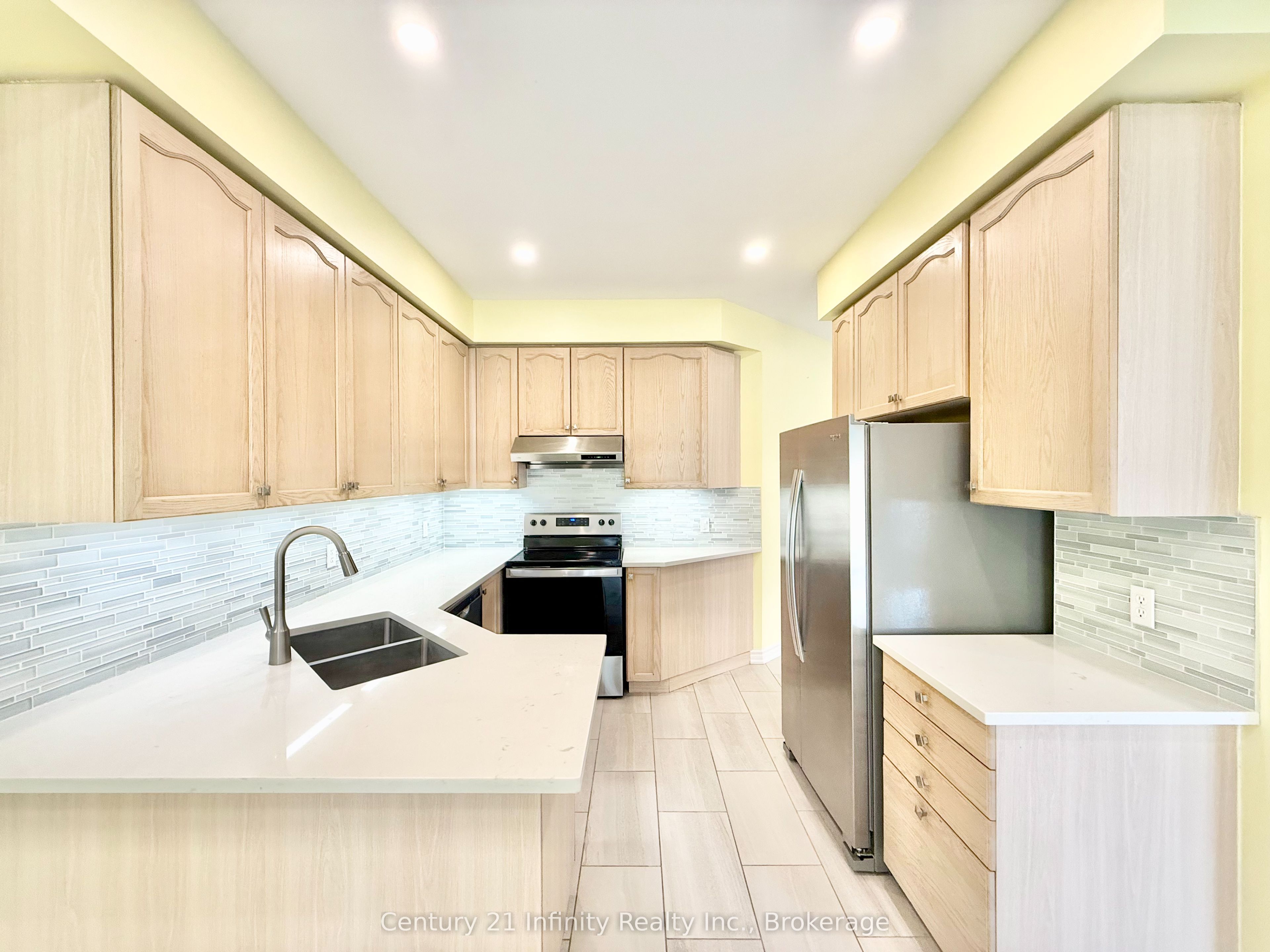 1171 Springbank Drive Property Photo 10