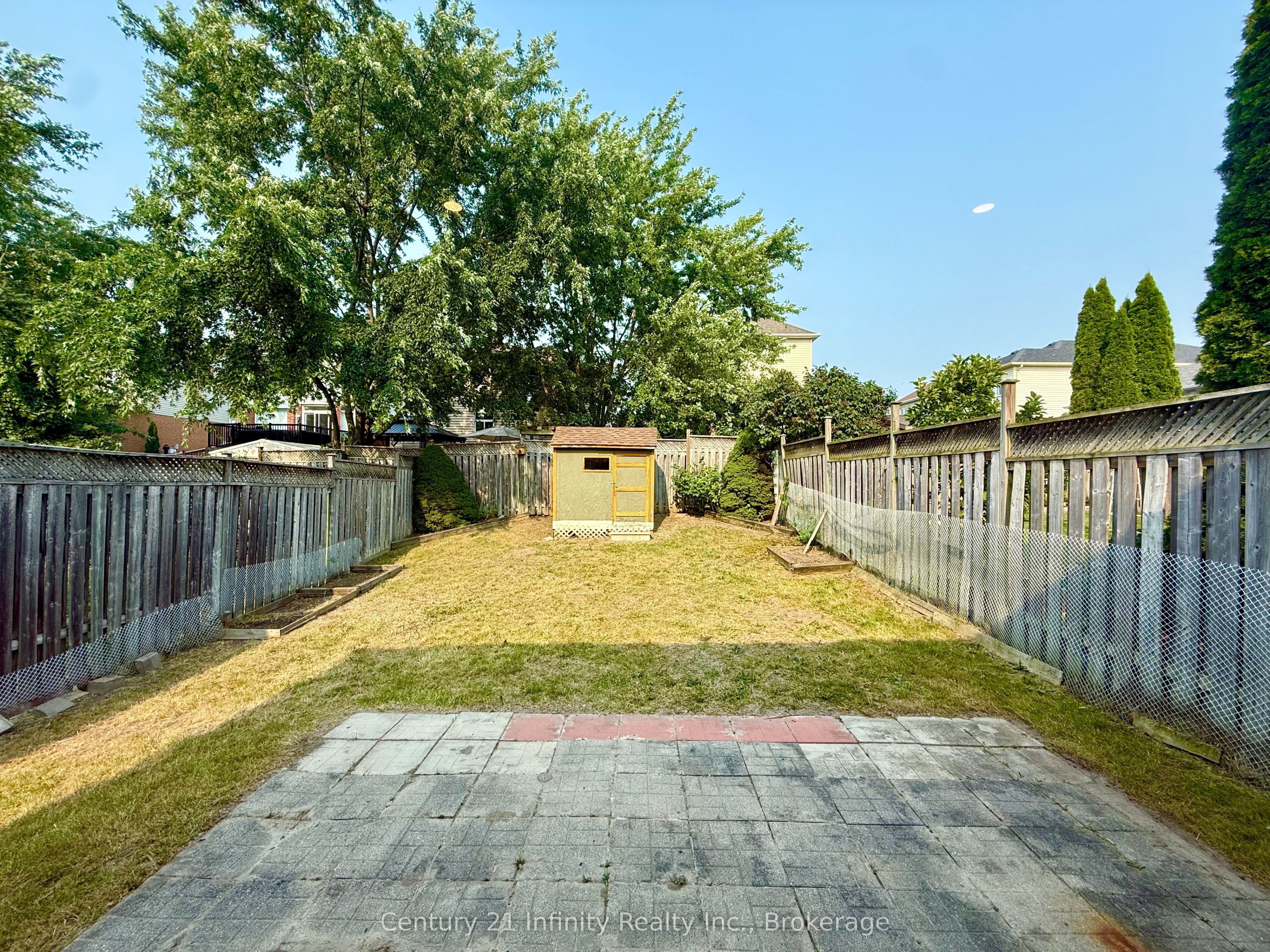 1171 Springbank Drive Property Photo 18