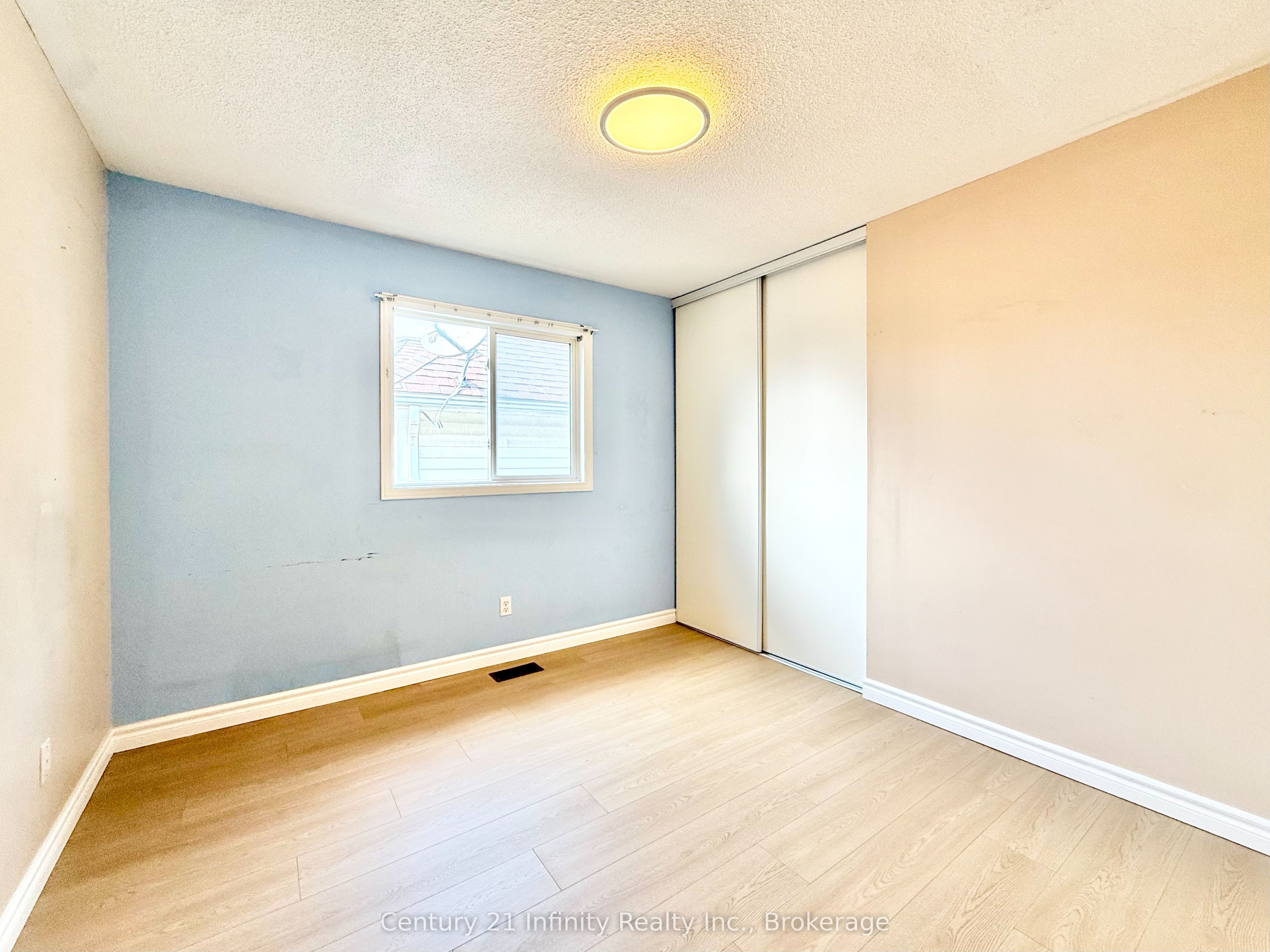 1171 Springbank Drive Property Photo 25