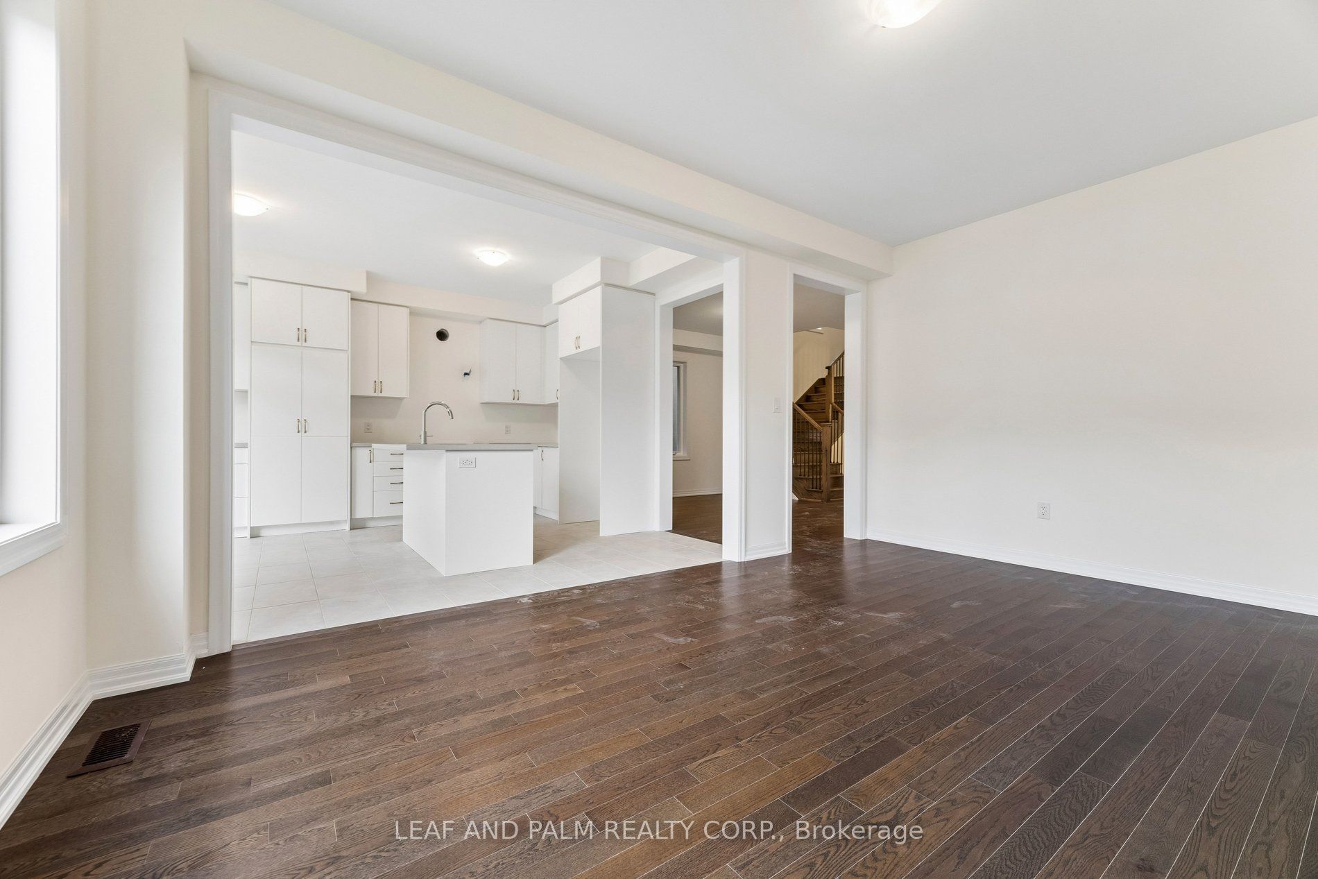247 Flood Avenue Property Photo 9