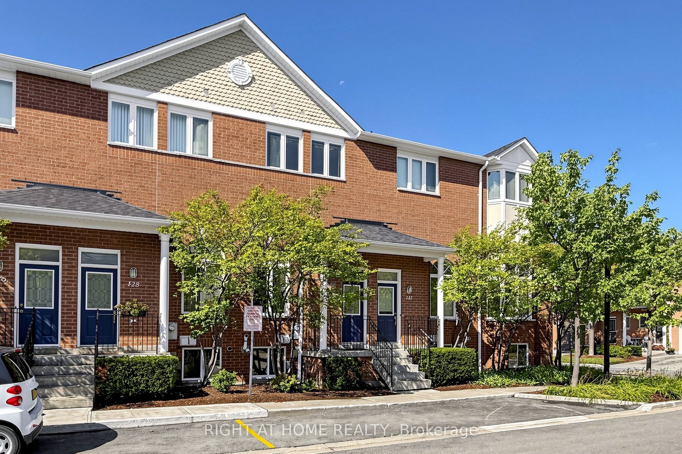 83 Mondeo Drive 130 Property Photo 1