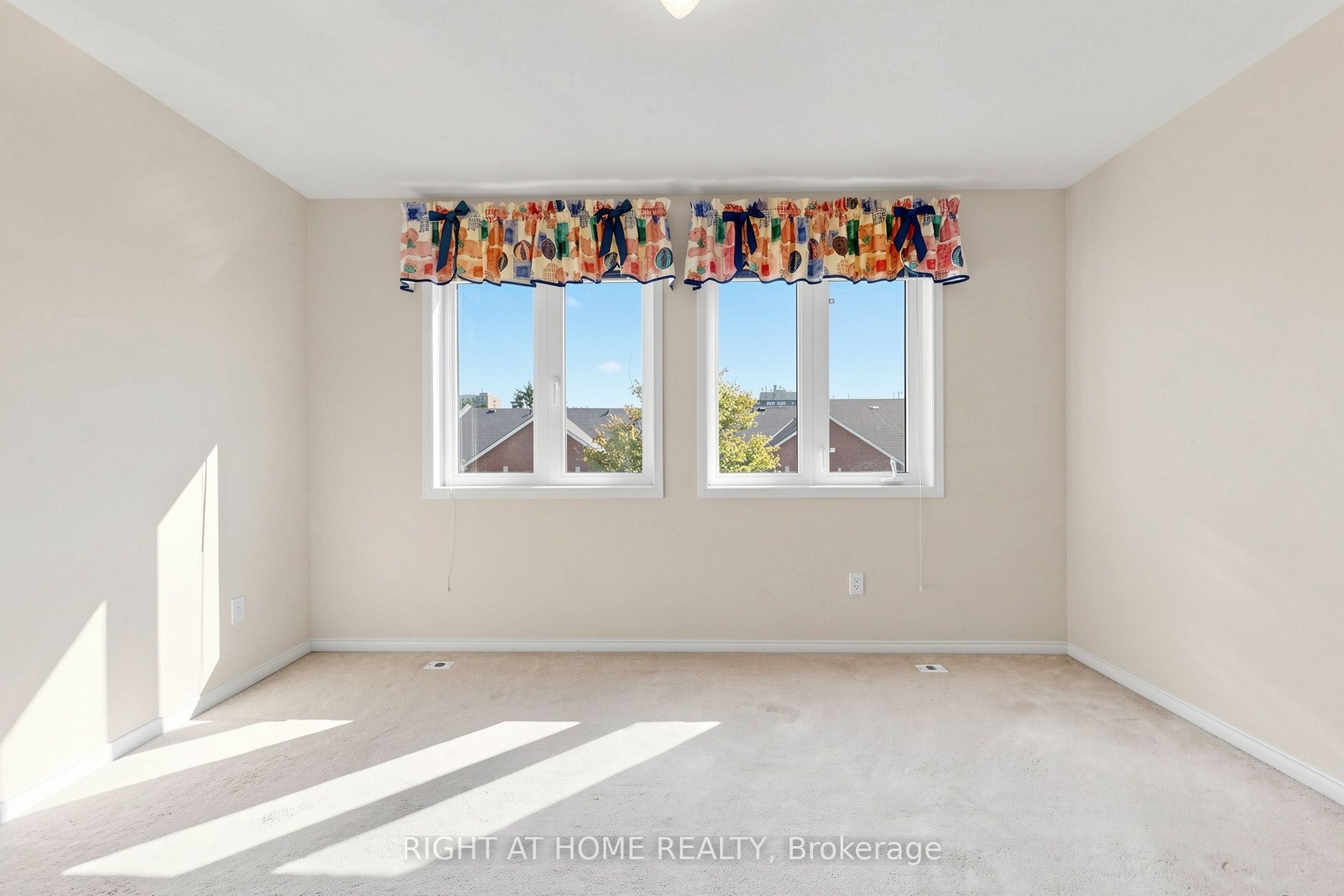83 Mondeo Drive 130 Property Photo 12