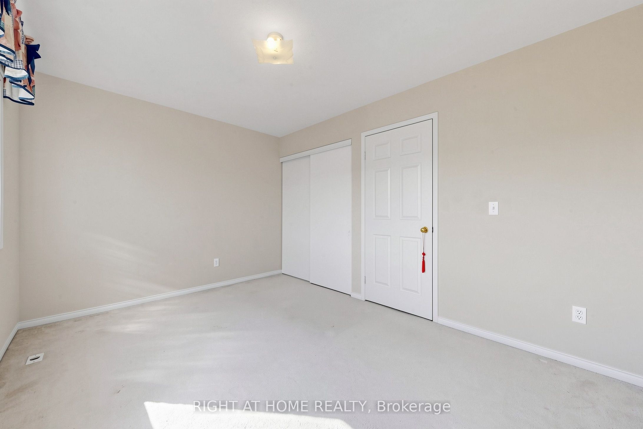 83 Mondeo Drive 130 Property Photo 14