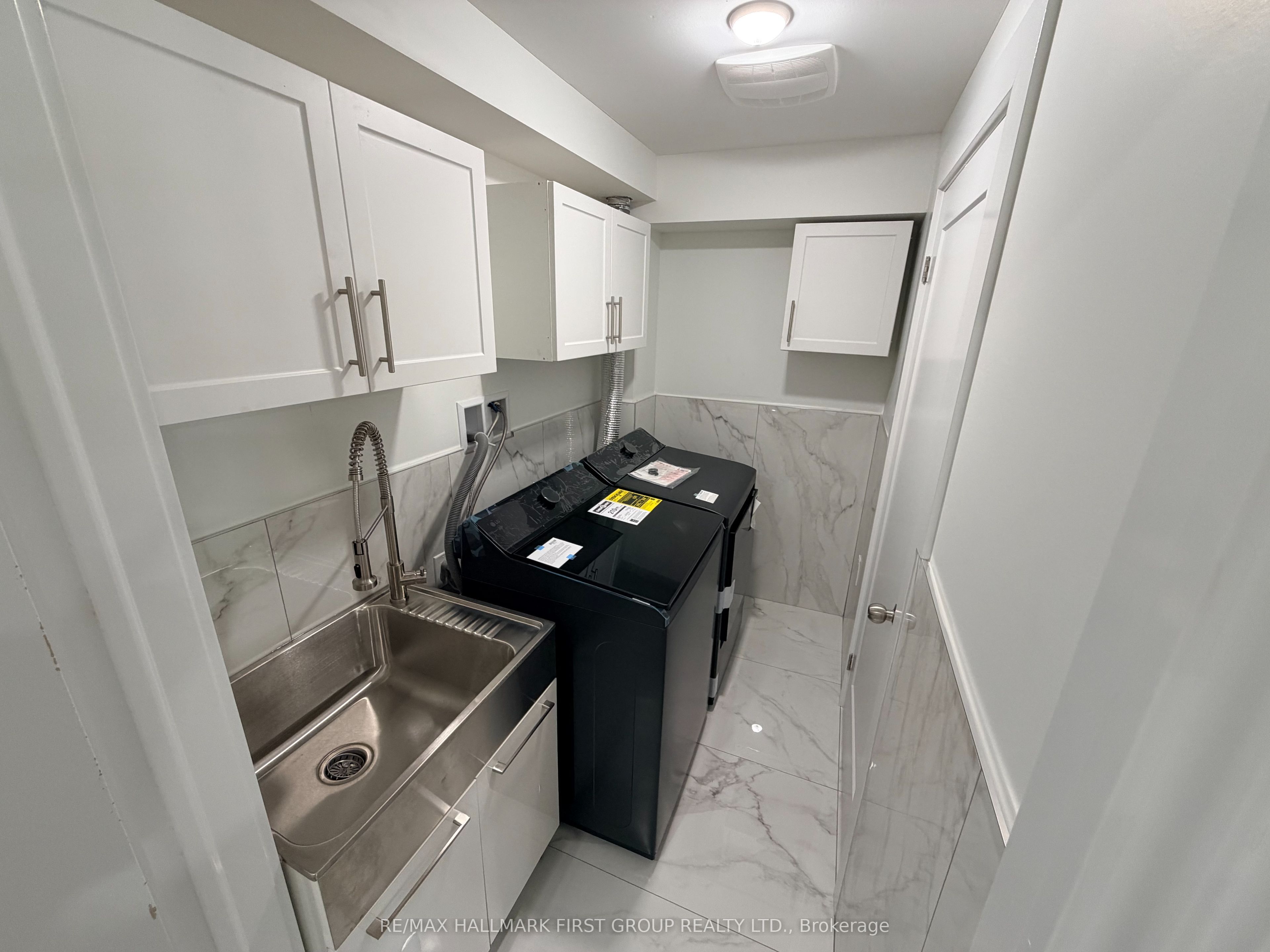 1671 William Lott Drive Property Photo 13